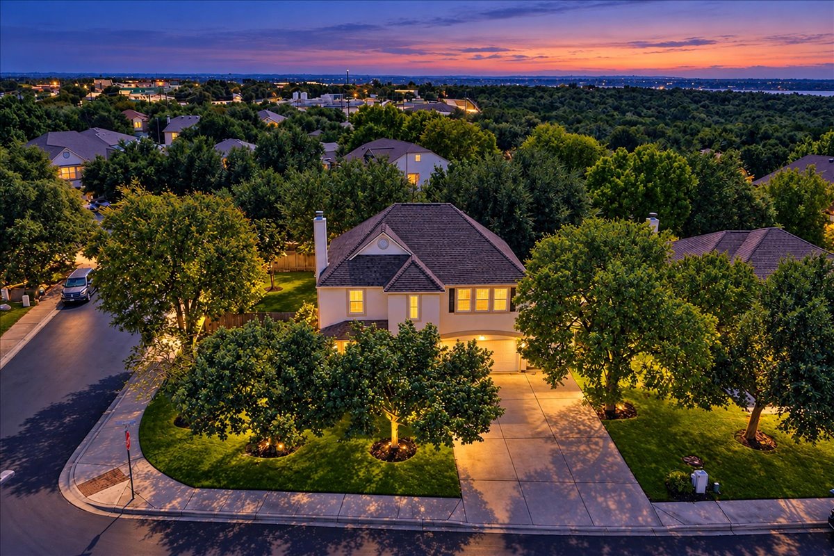 301 Leanne Drive, Georgetown, TX 78633 — photo 3