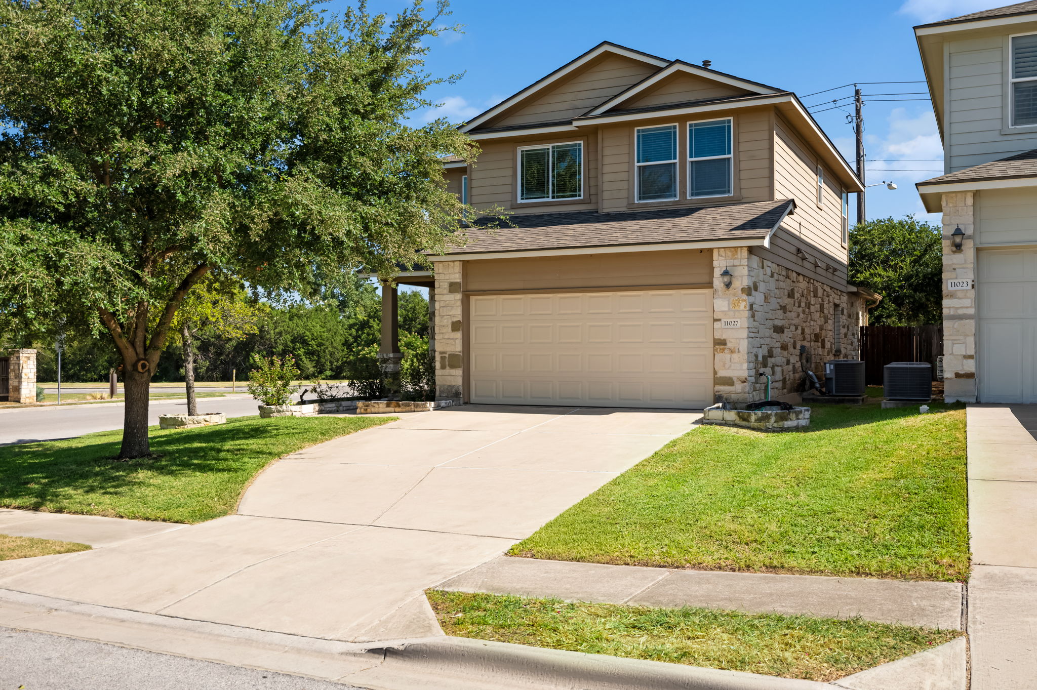 11027 Sly Beaver Dr — photo