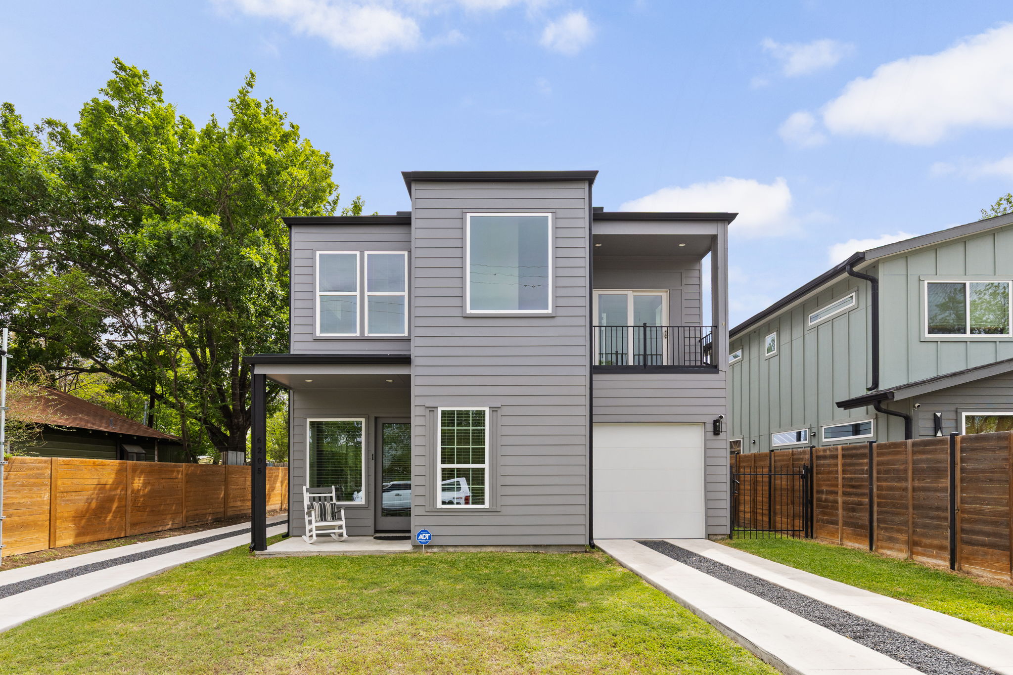6205 Caddie St 1 — photo