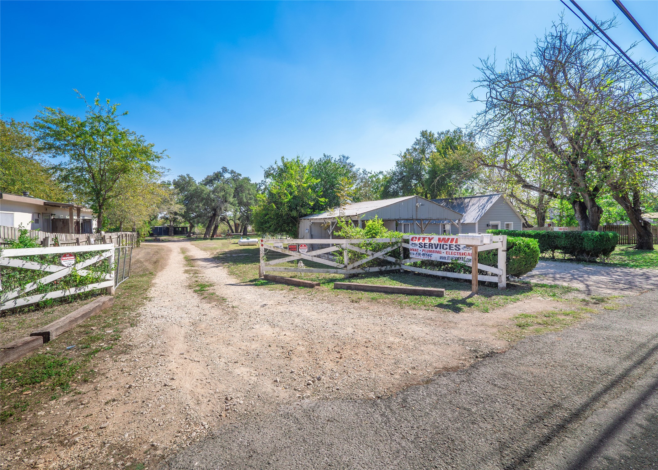 8203 Longview Road, Austin, TX 78745 — photo 3