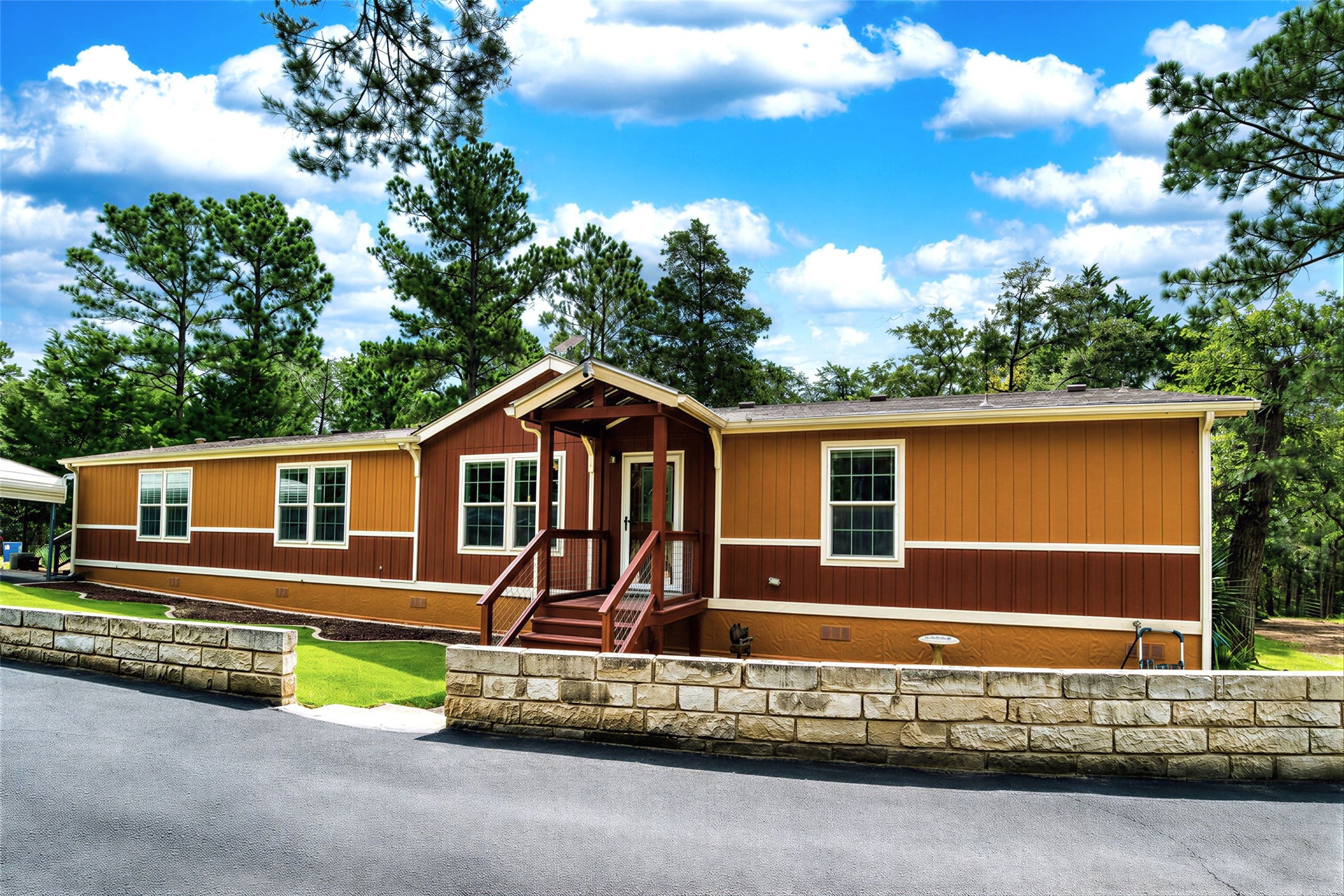 1024 Sand Hills Rd — photo