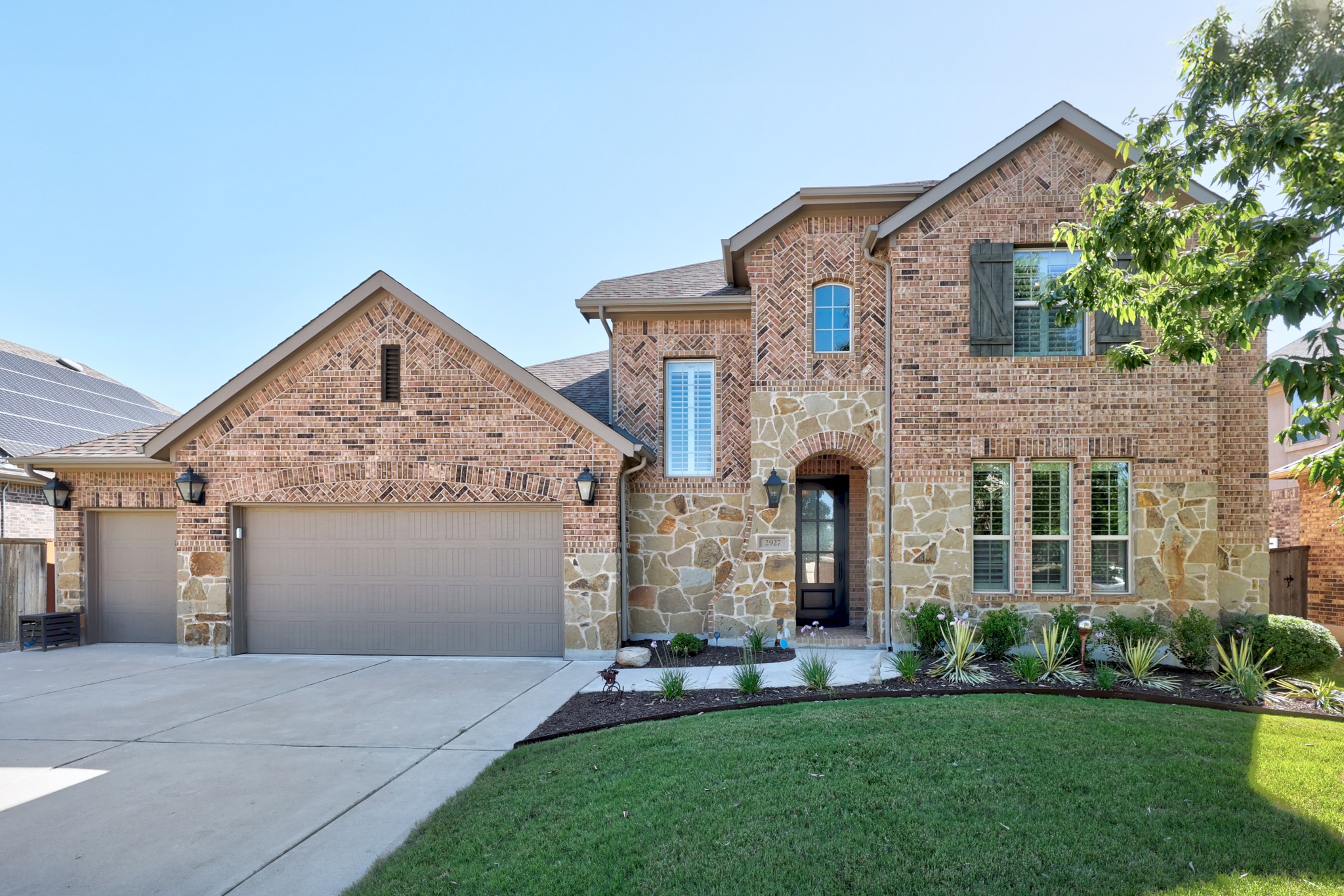 2927 San Milan Pass — photo