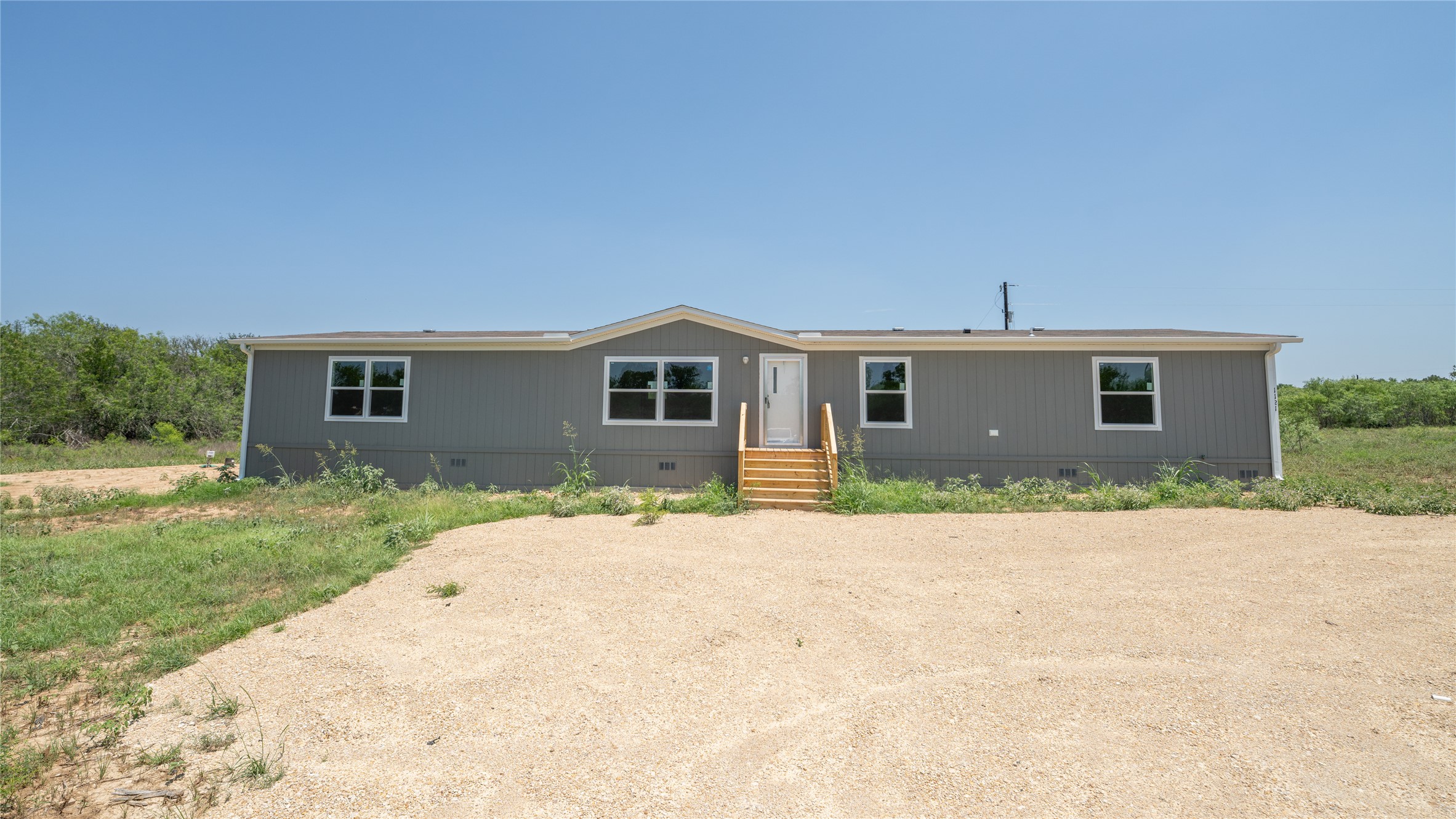 1121 Callihan Rd — photo