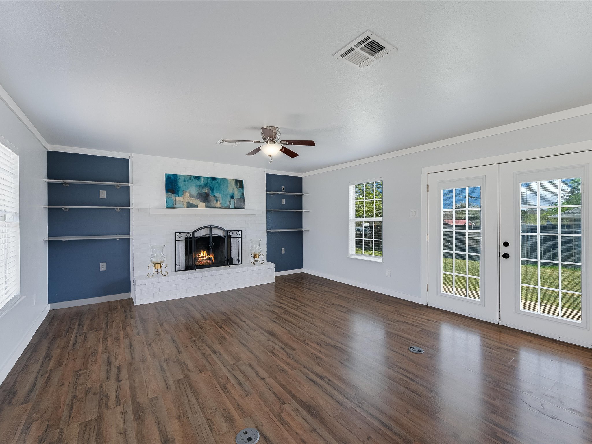 155 Travis Ln — photo