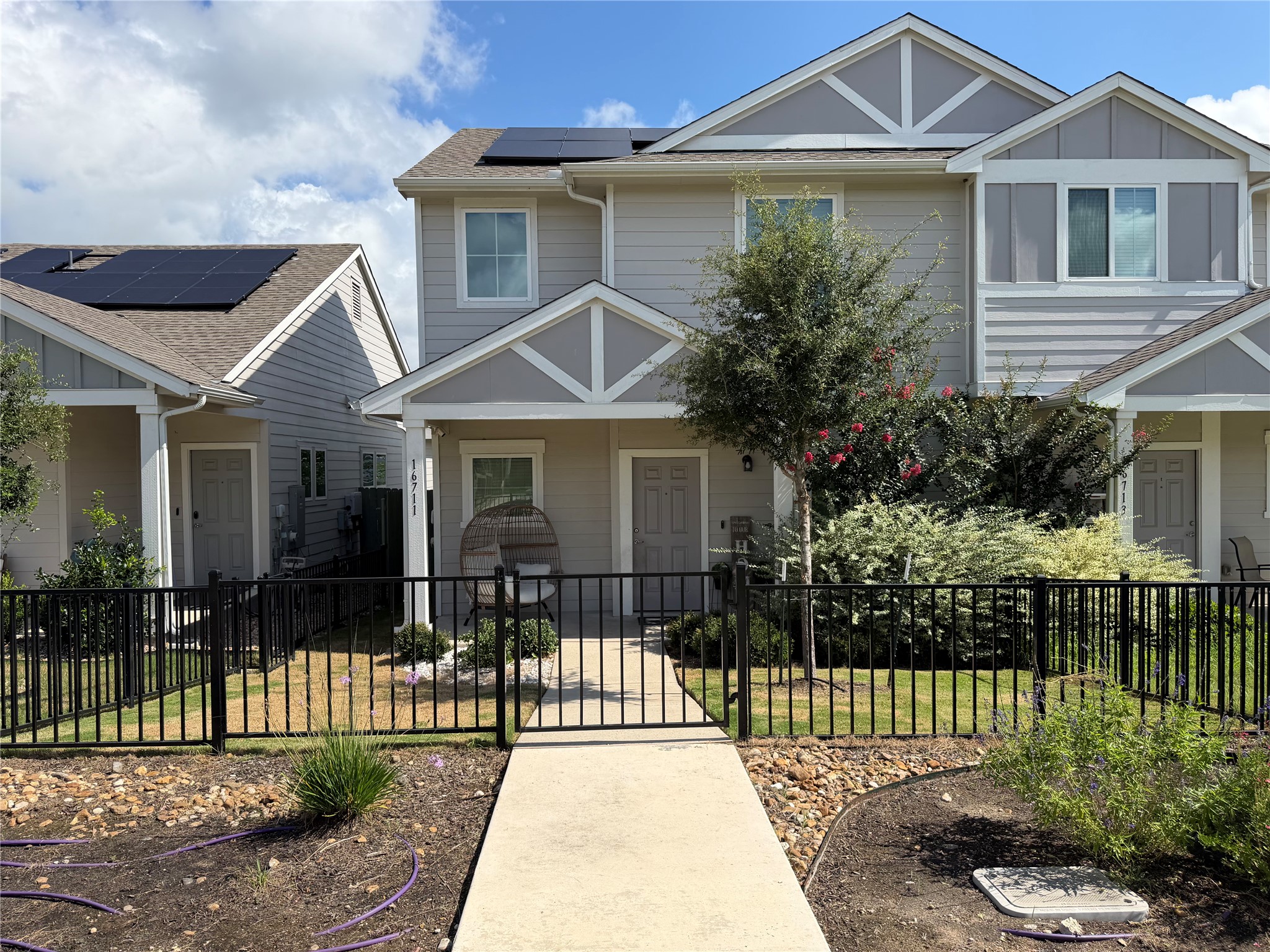 16711 Radiant Dr — photo