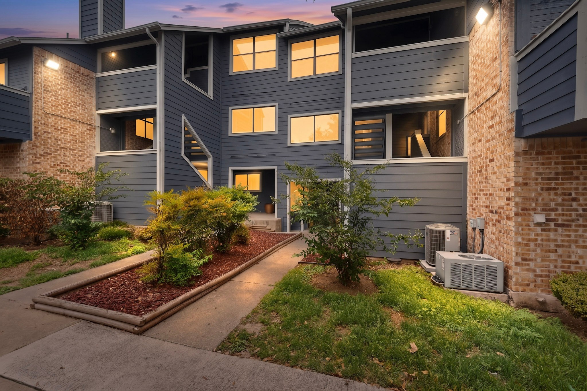 2500 Burleson Rd 506 — photo