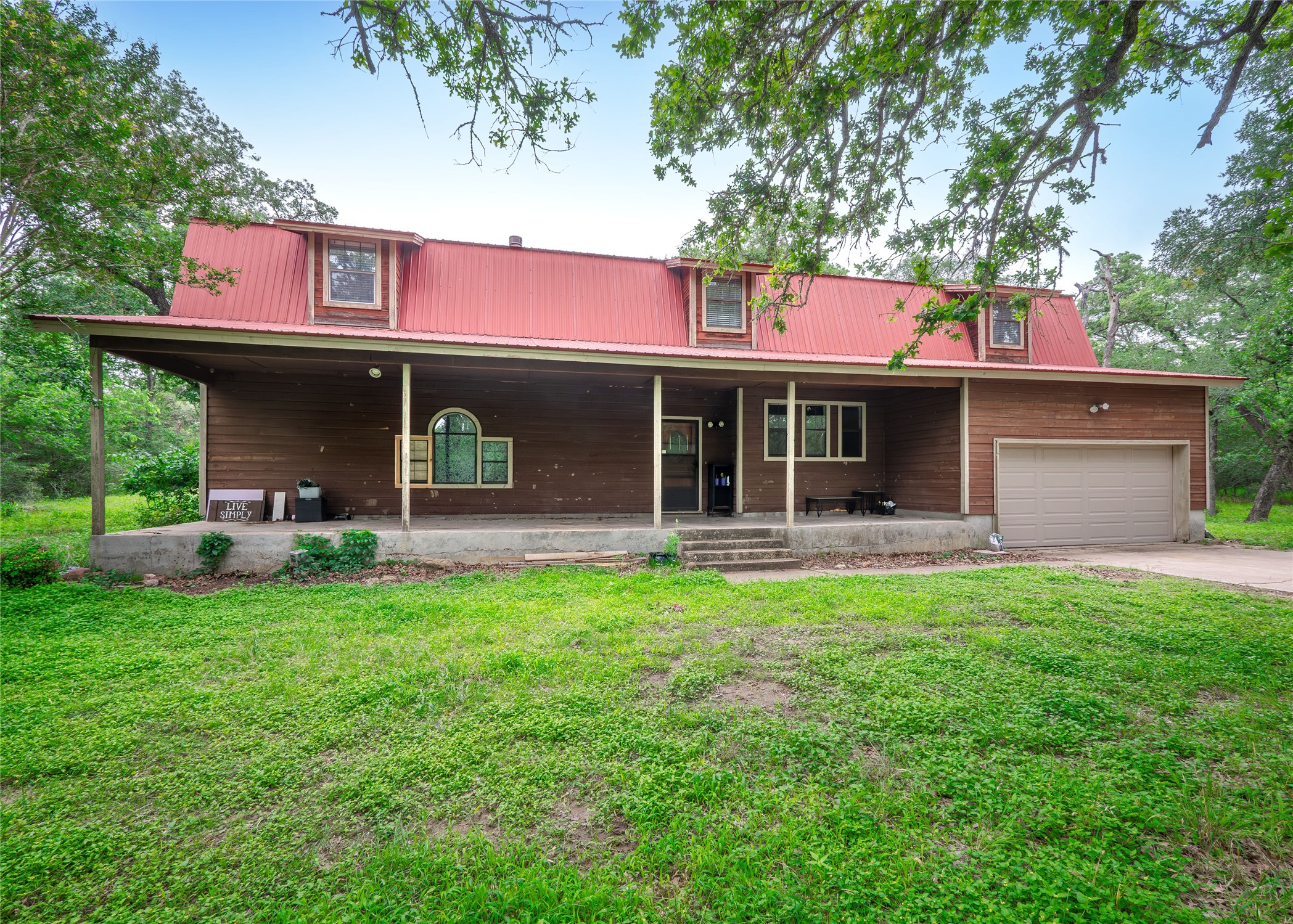 222 Indiana Road, Lockhart, TX 78644