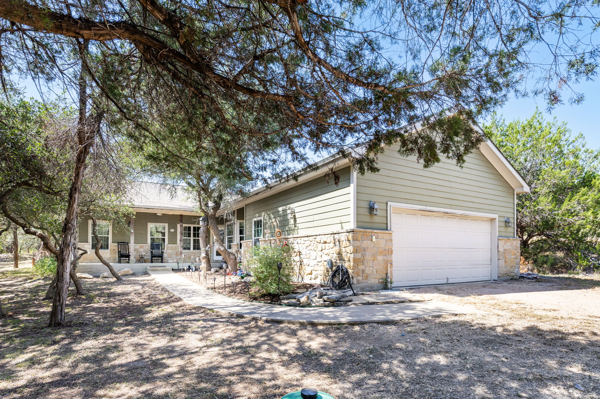 204 Deer Creek Cir — photo