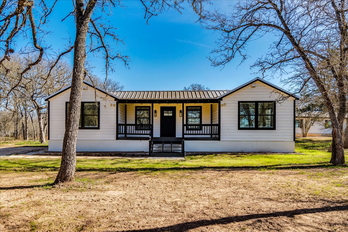 158 Shady Oaks Dr — photo