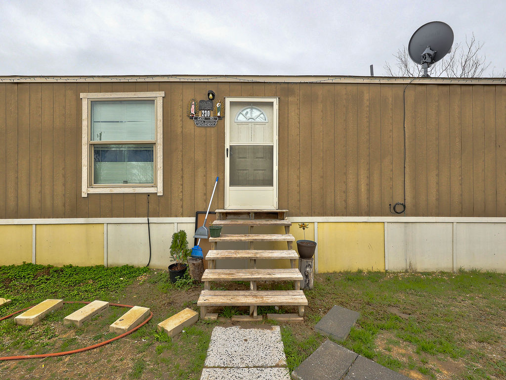 230 Gato Rd — photo
