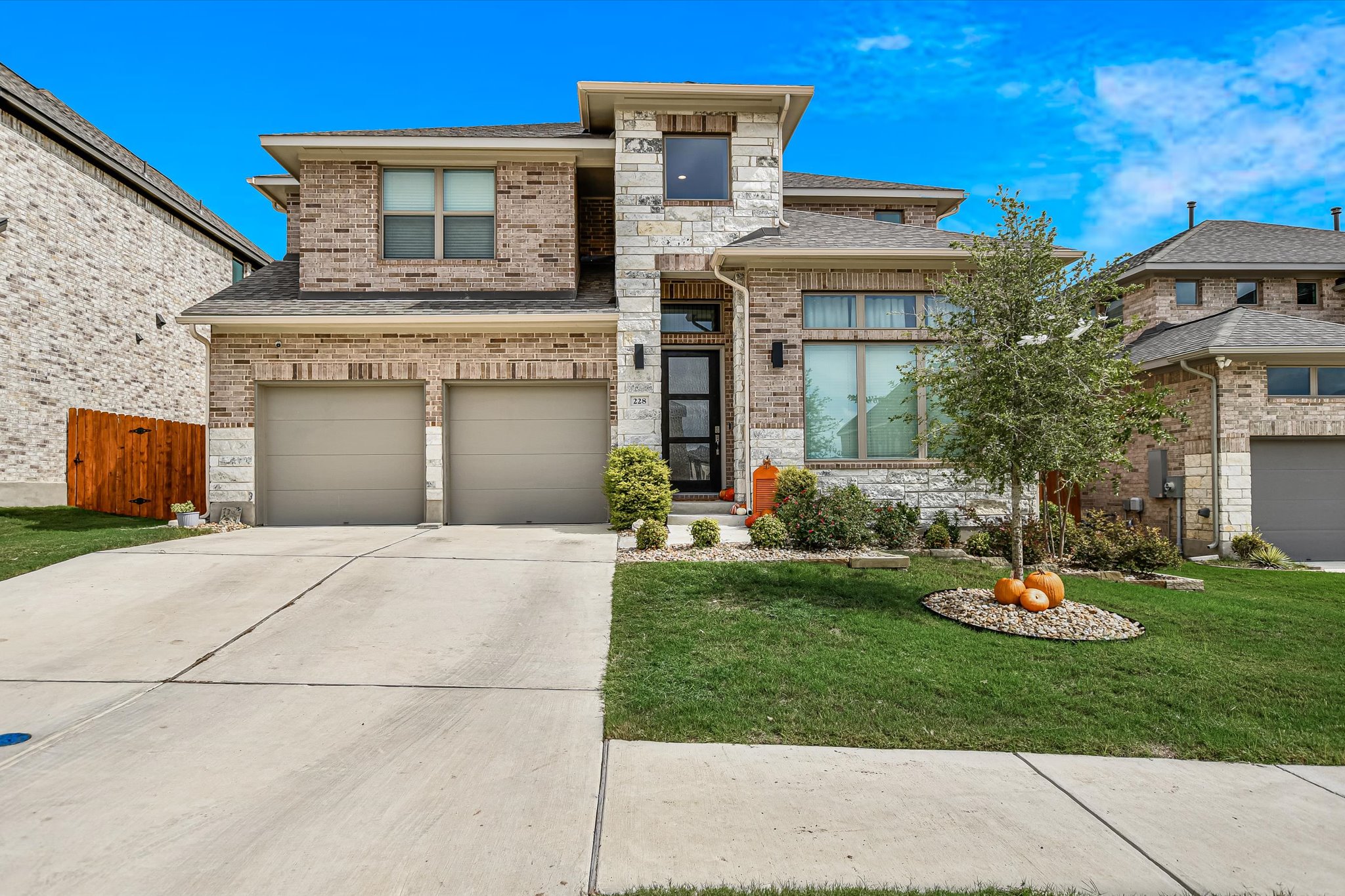 228 Gary Wayne Dr — photo