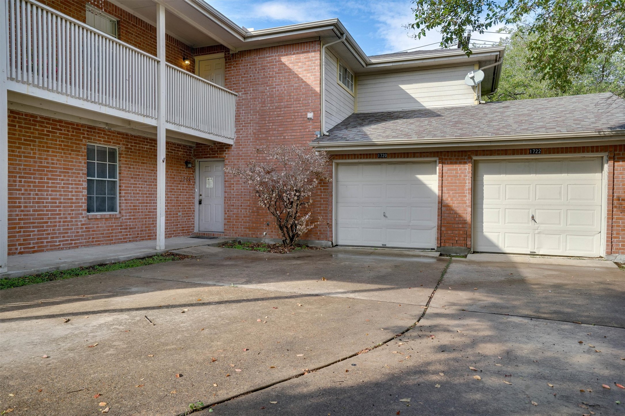 1720 Rawhide Loop — photo