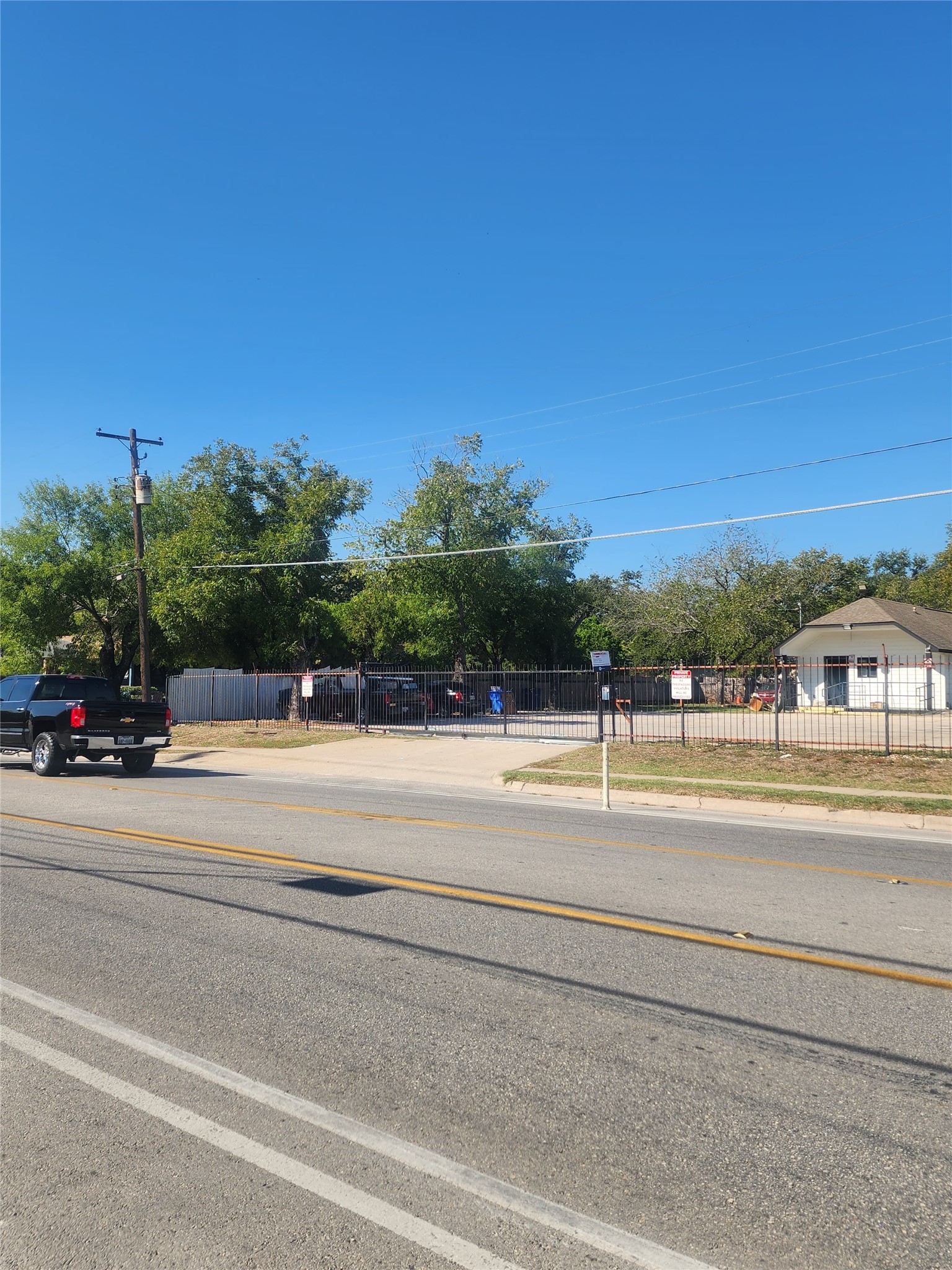 5808 Manor Road, Austin, TX 78723 — photo 2