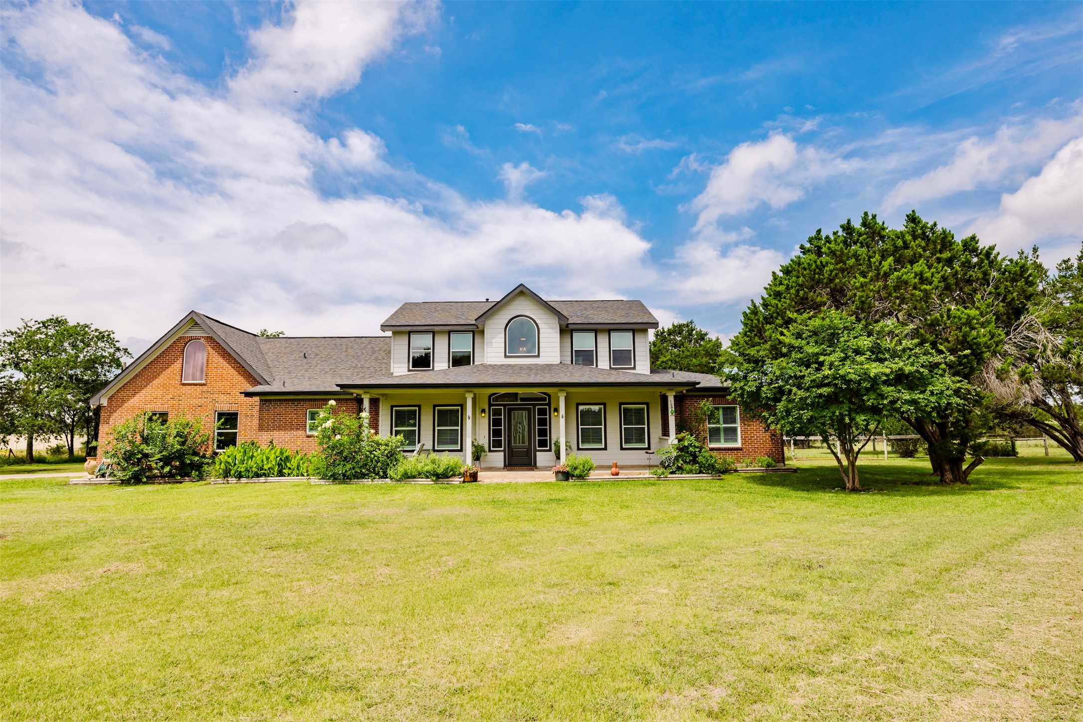 121 Lakewood Trl — photo