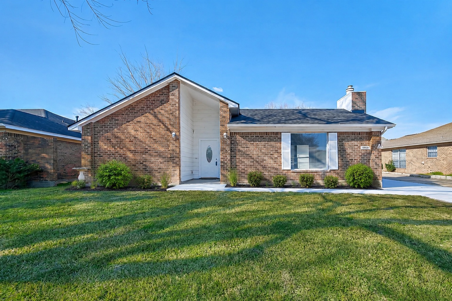 10826 Lynbrook Dr — photo