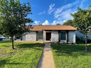 4600 Cedargrove Dr — photo