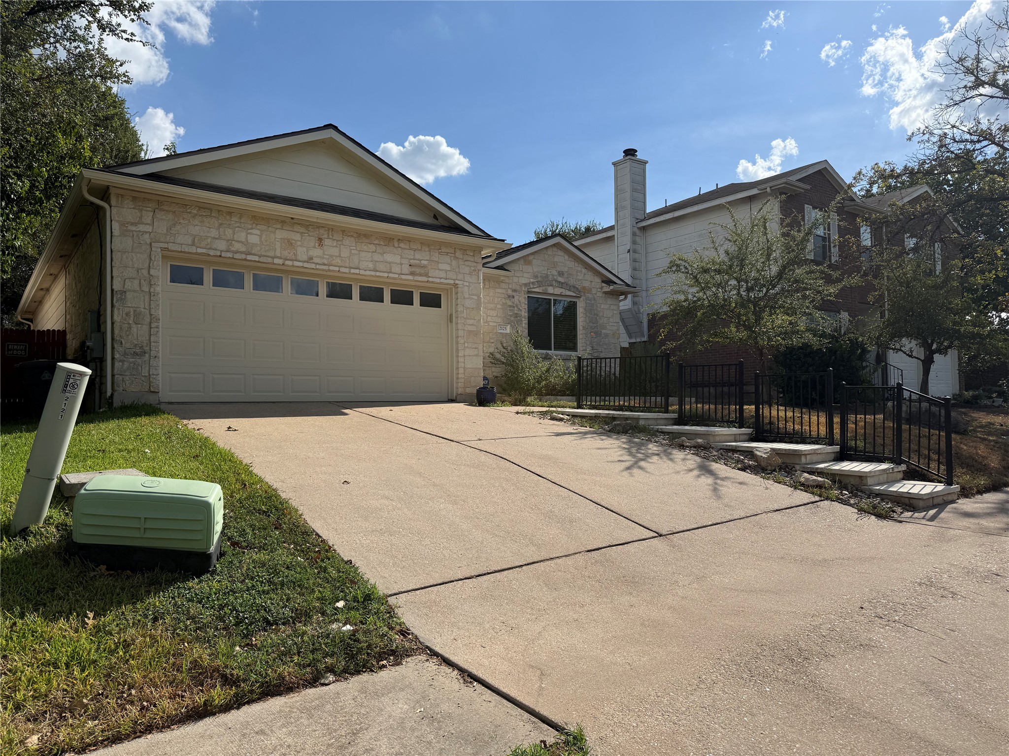 2125 Kaiser Dr — photo