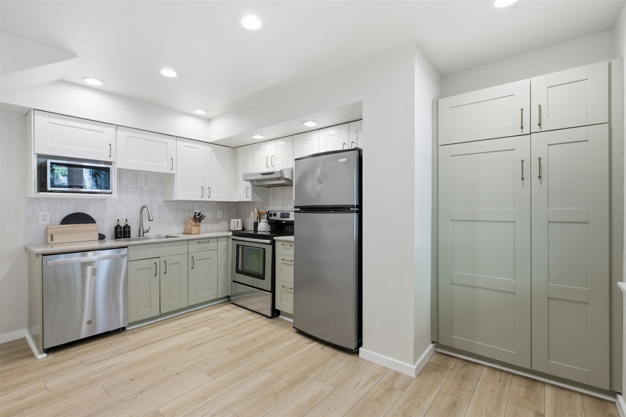 2316 Bahama Road, Austin, TX 78733 — photo 2