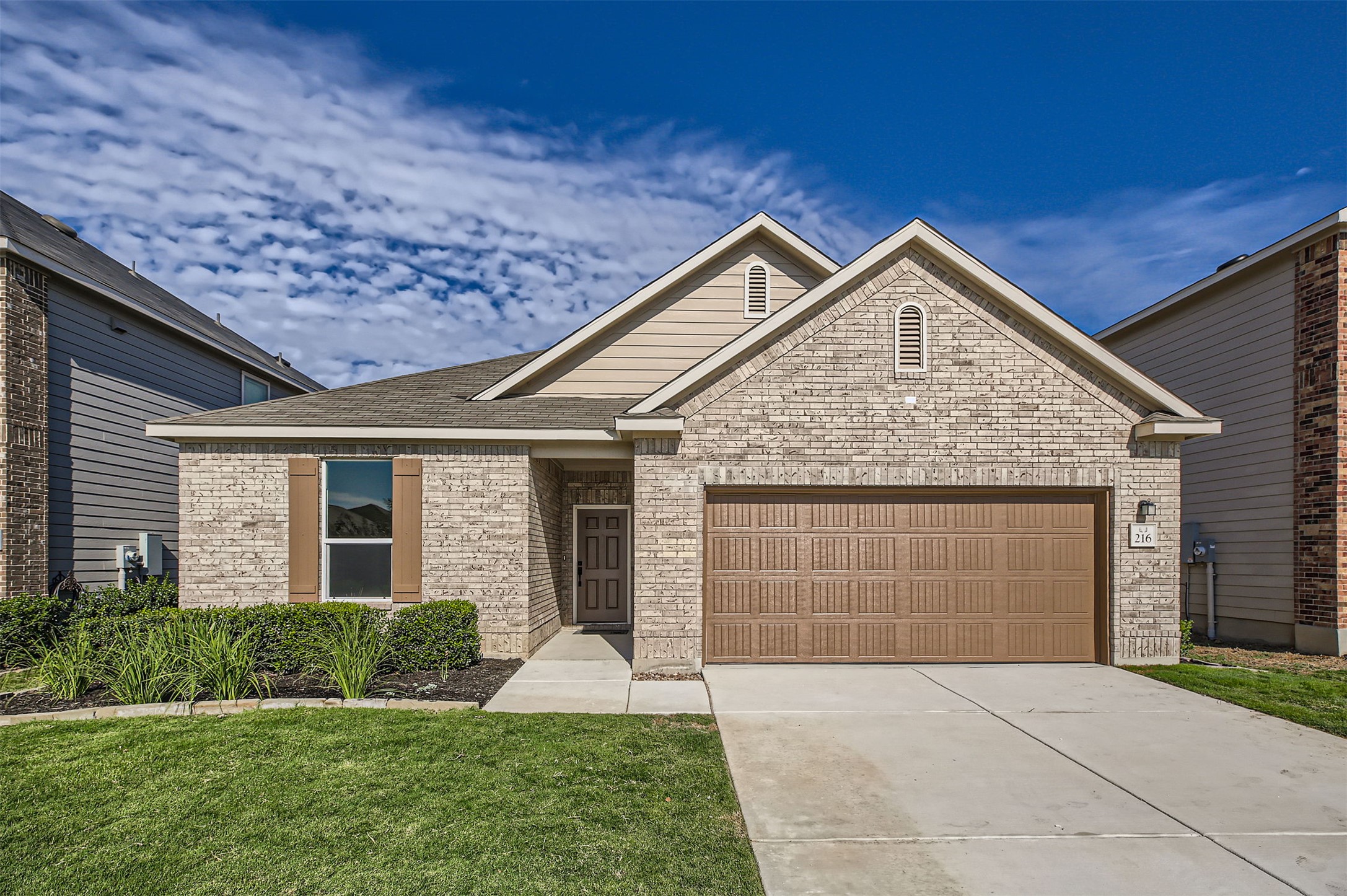 216 Deer Crest Dr — photo
