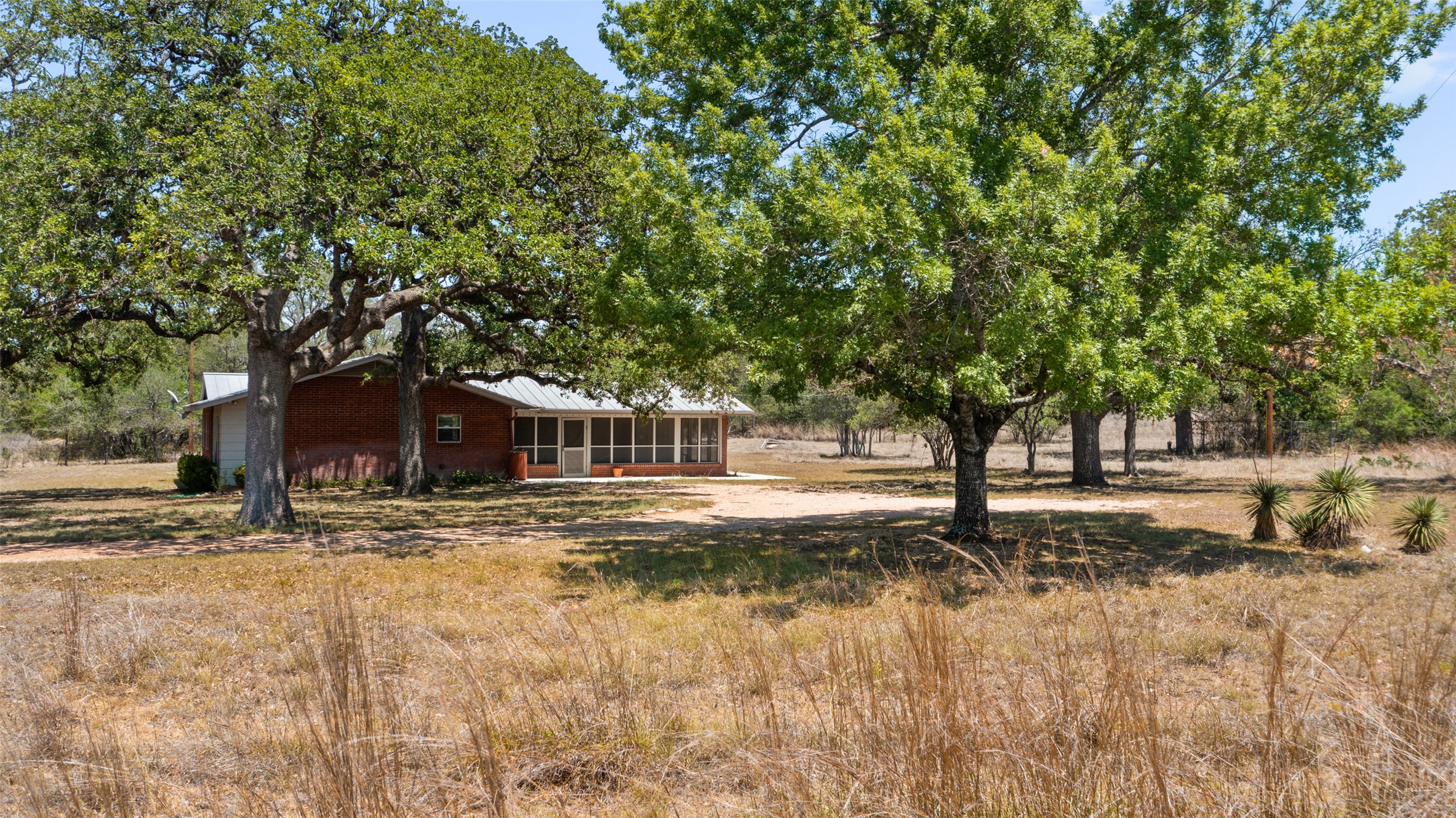 2942 Ranch Road 2766 — photo