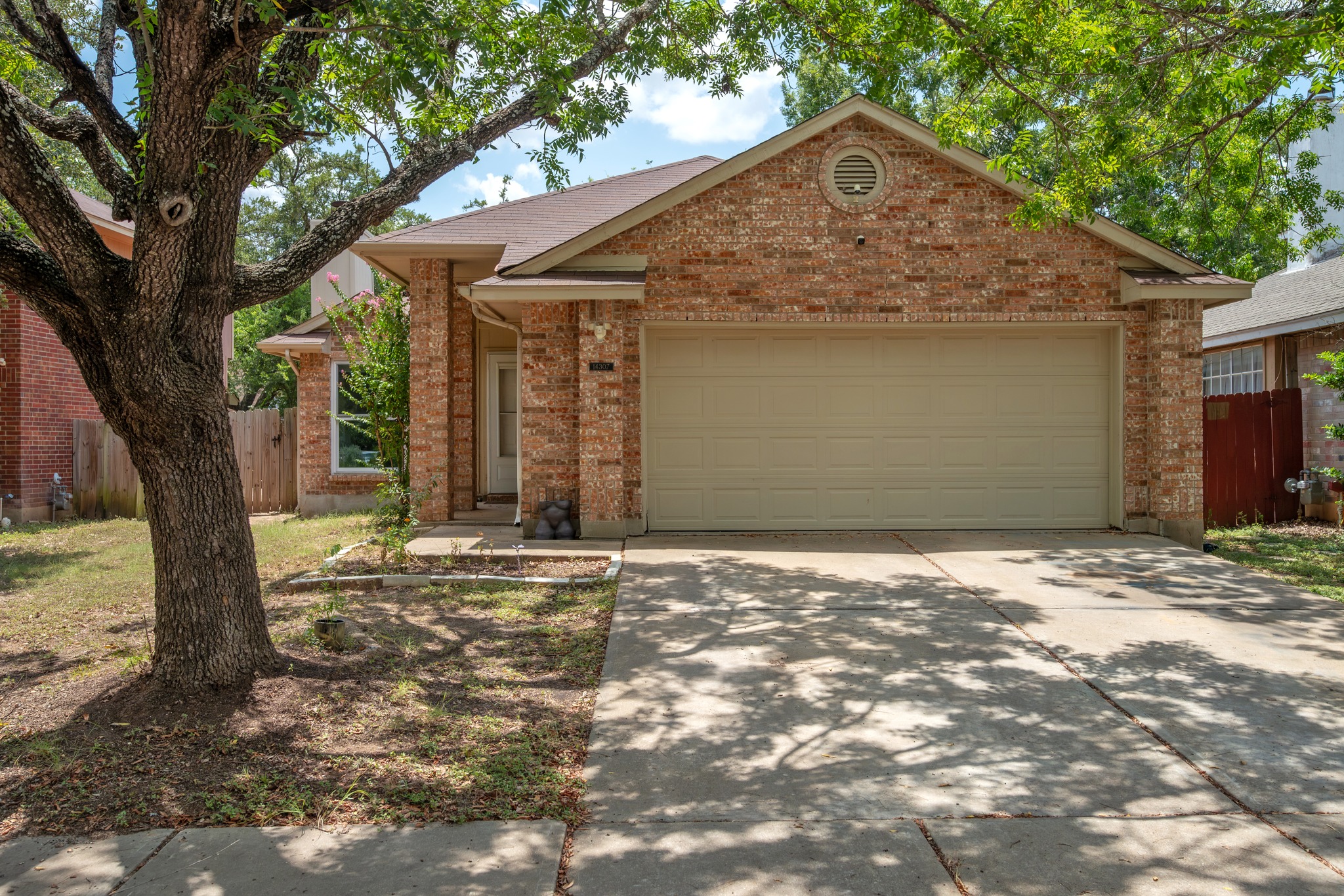 14307 Kincheloe St — photo