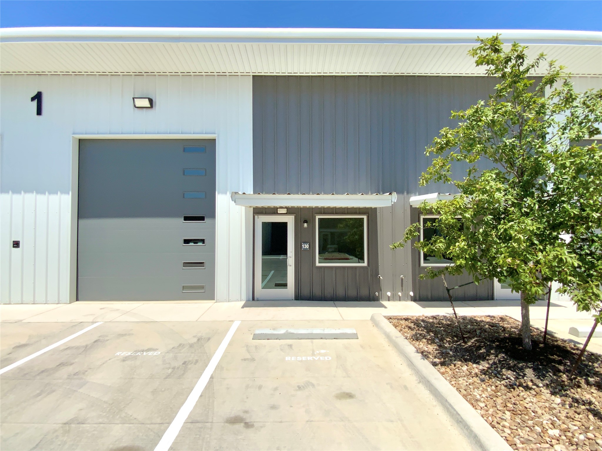1304 Leander Dr 130 — photo