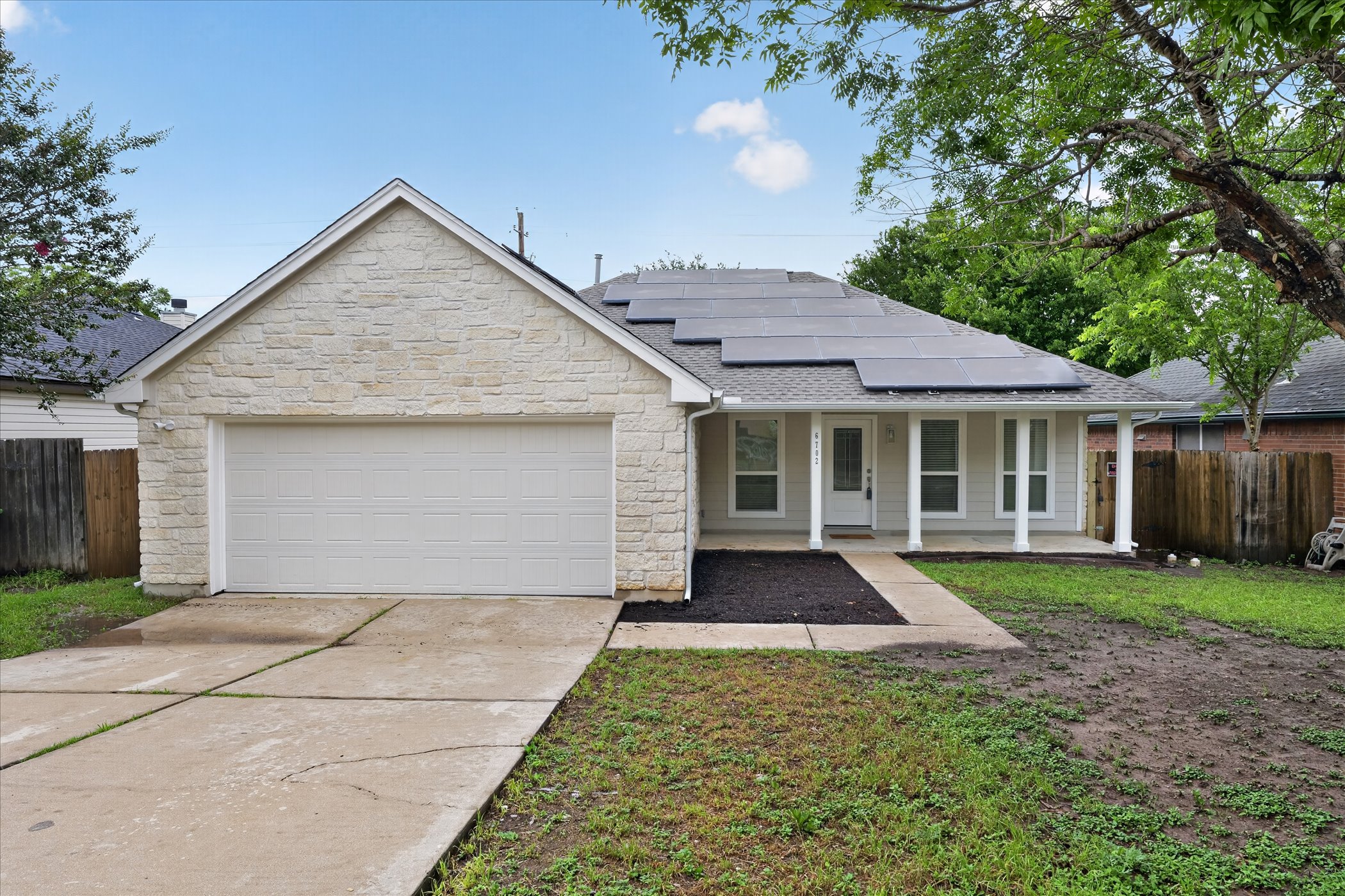 6702 Roseborough Dr — photo