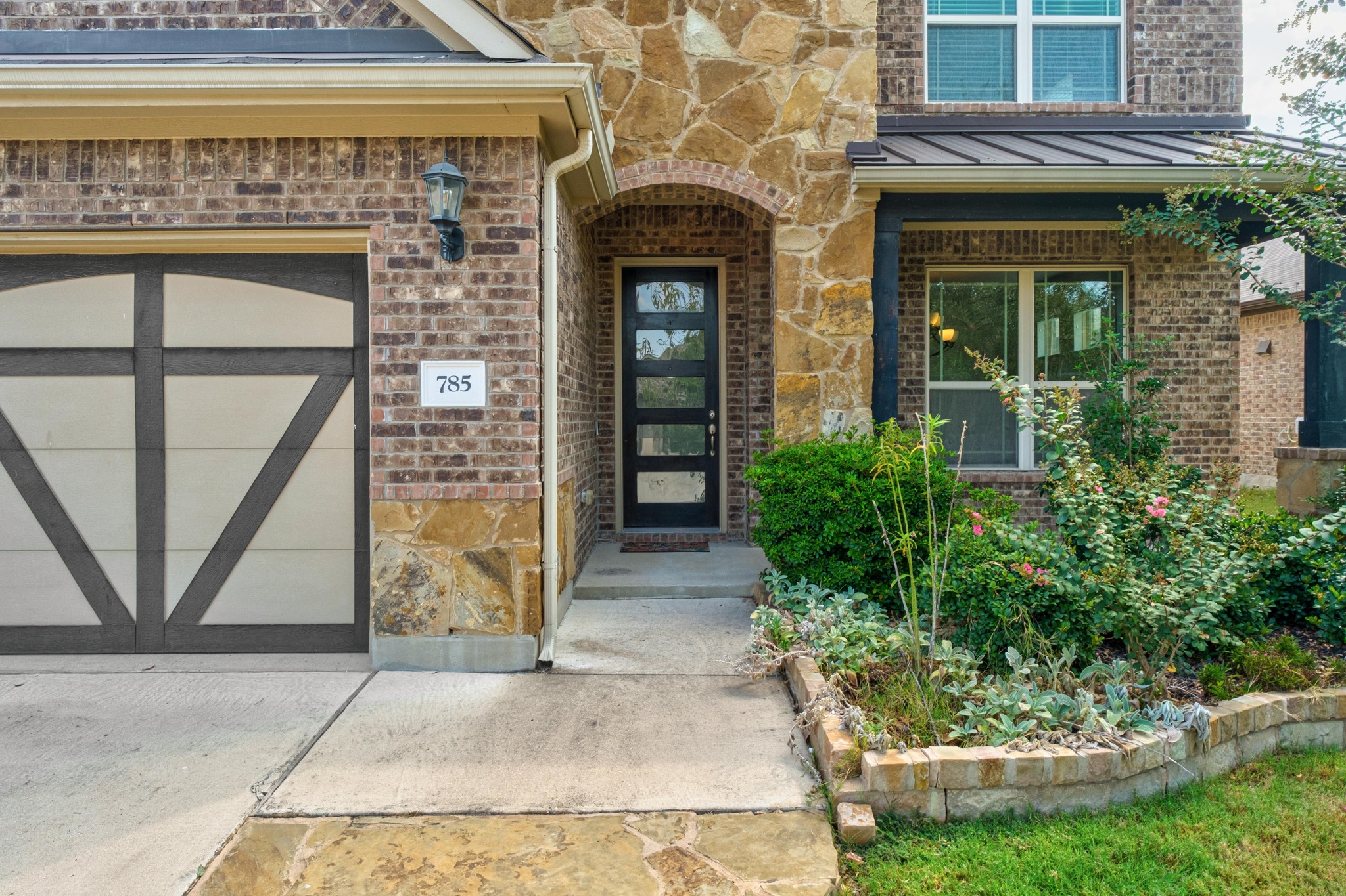 785 Vista Garden Dr — photo