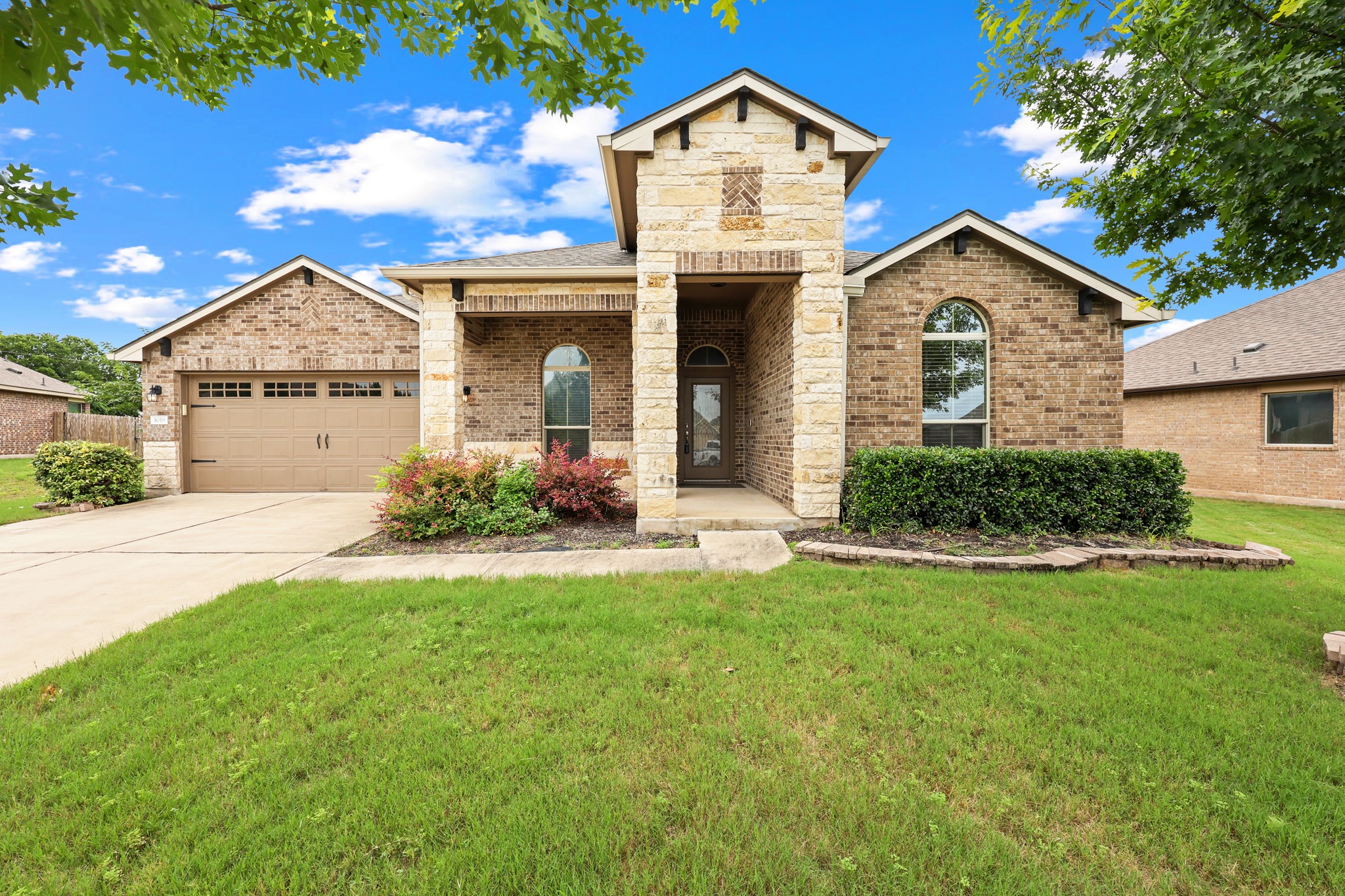 1018 Granbury CV — photo