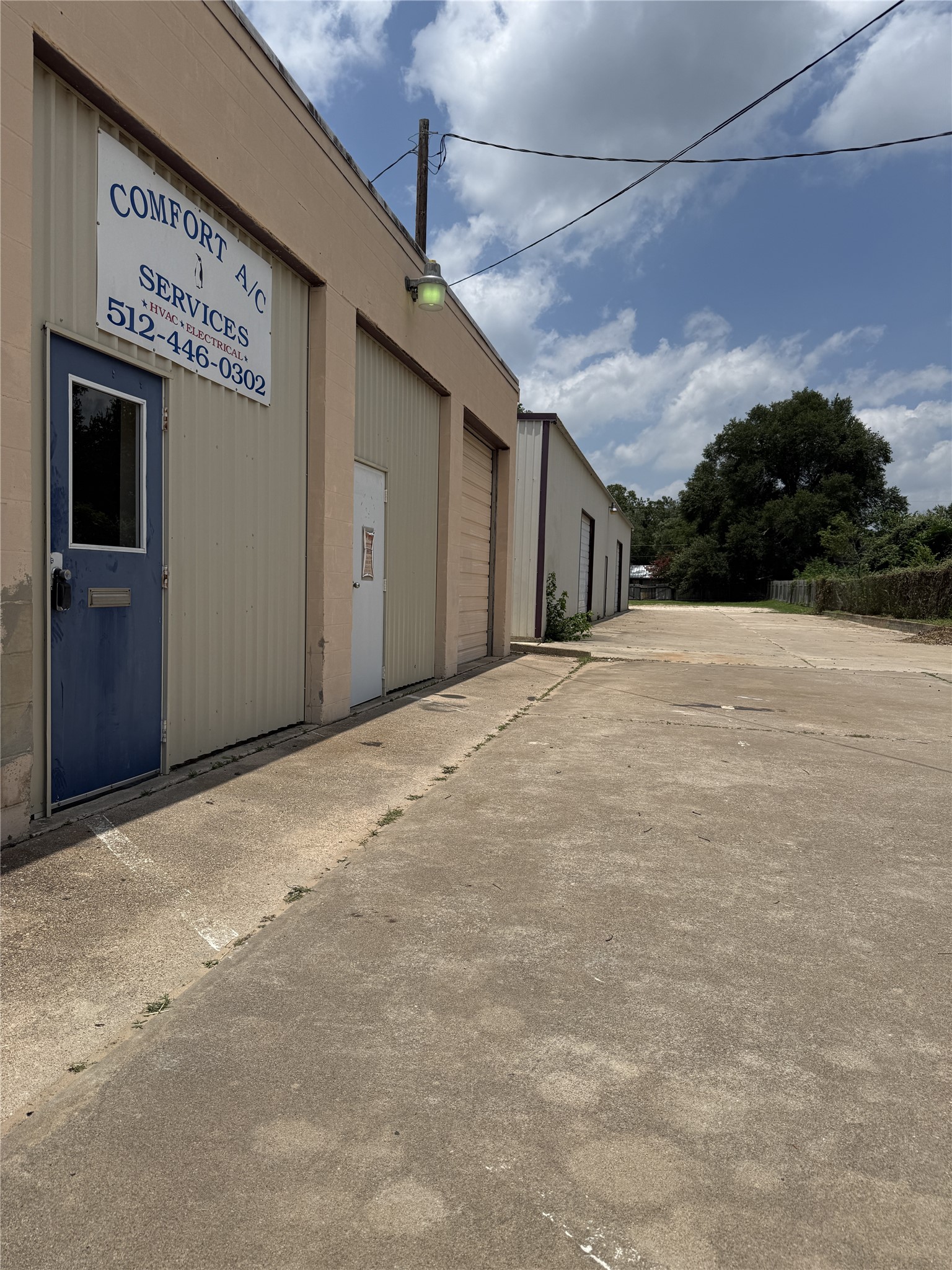 734 W Cameron Ave — photo