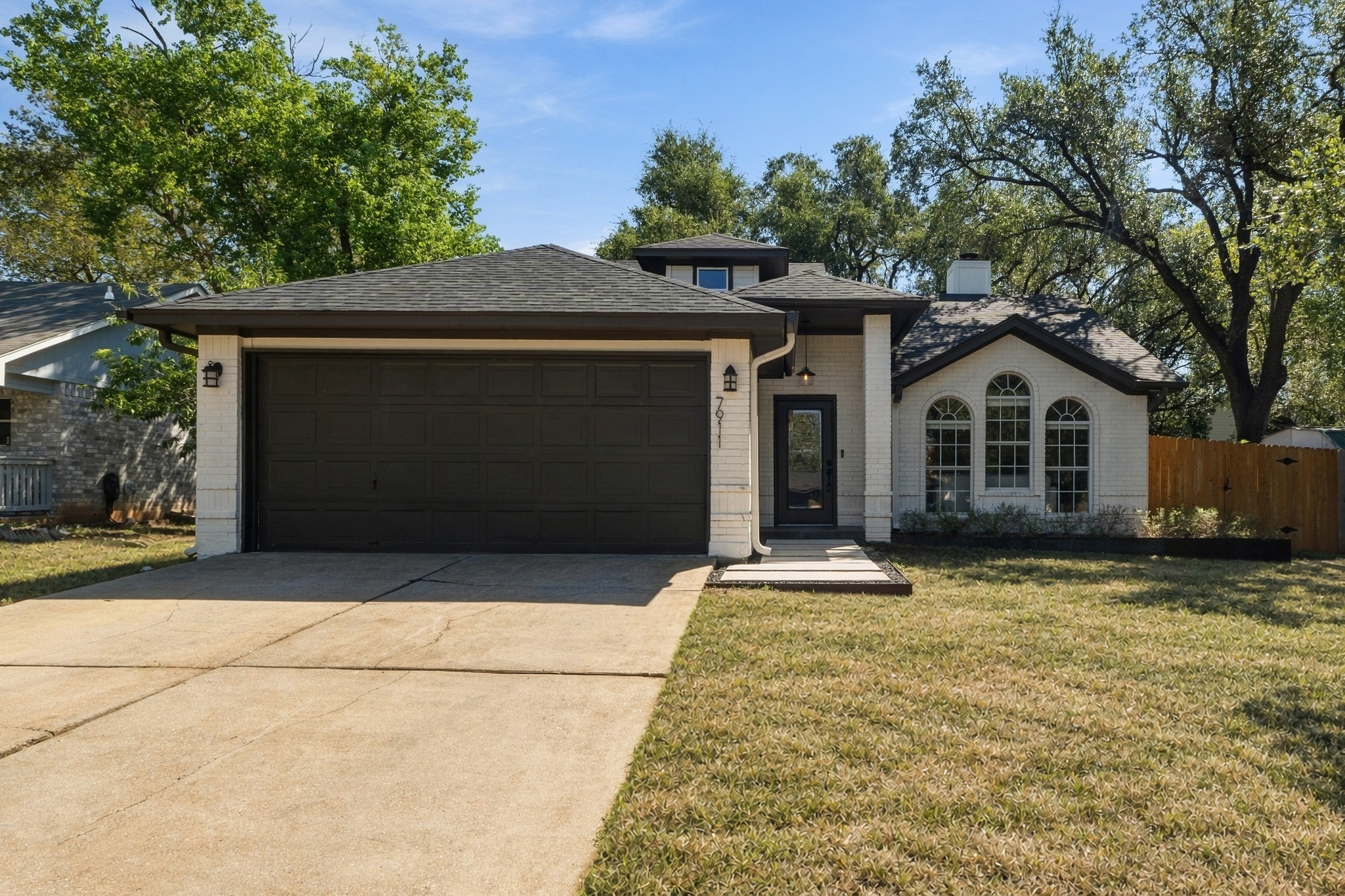 7911 Willet Trl — photo