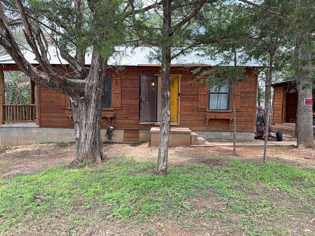 200 Arrowhead Dr — photo