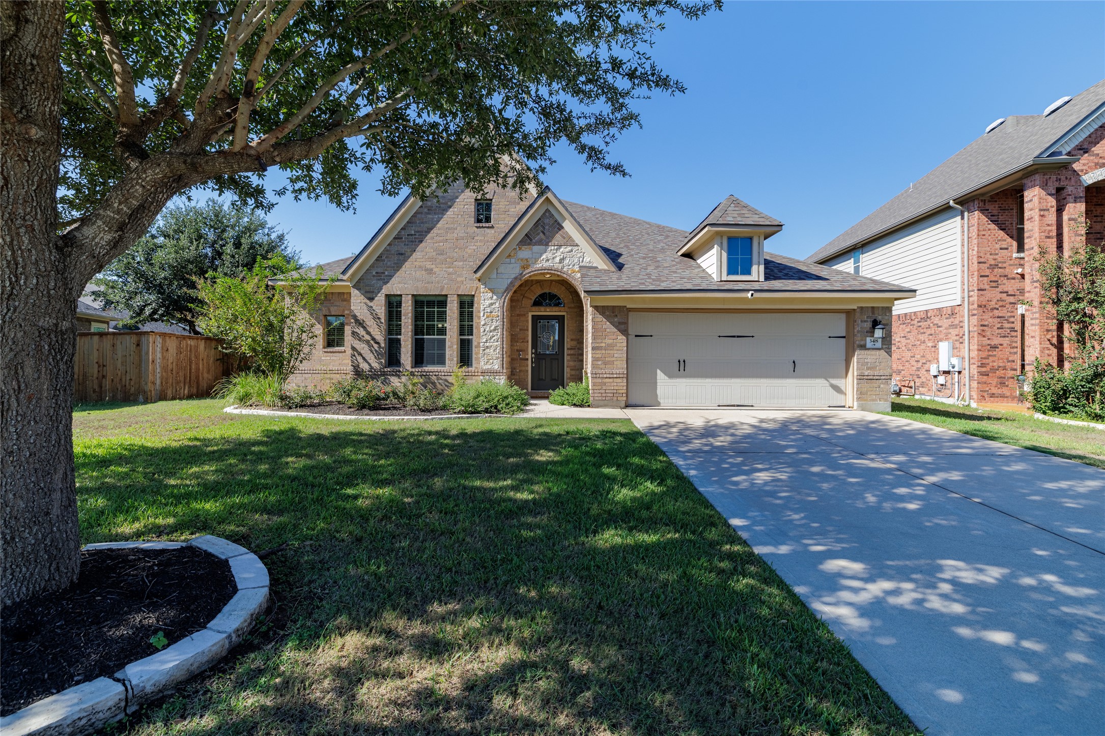 348 Lake Livingston Dr — photo