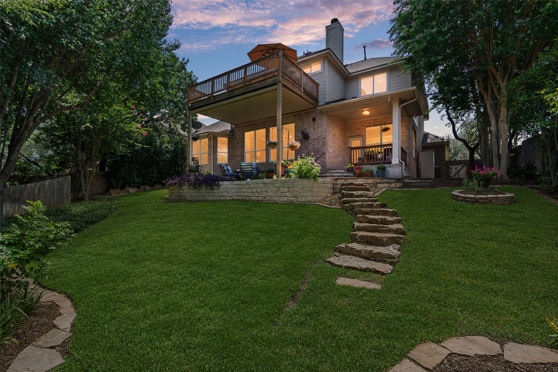 2605 Shire Ridge Dr — photo