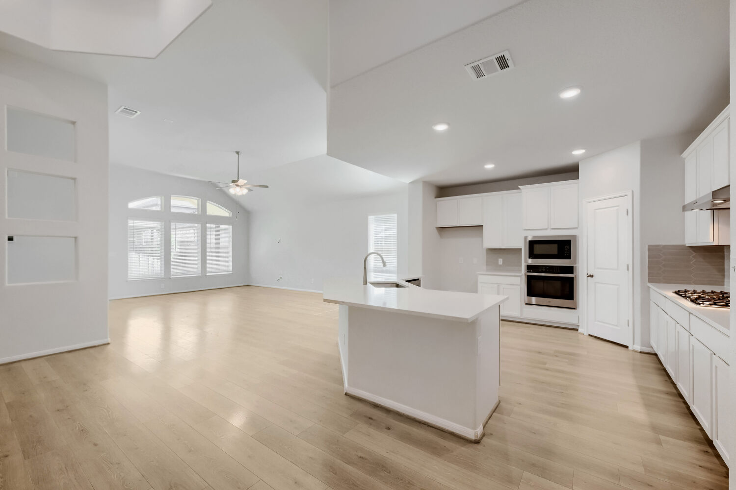 137 Switch Bud Dr — photo