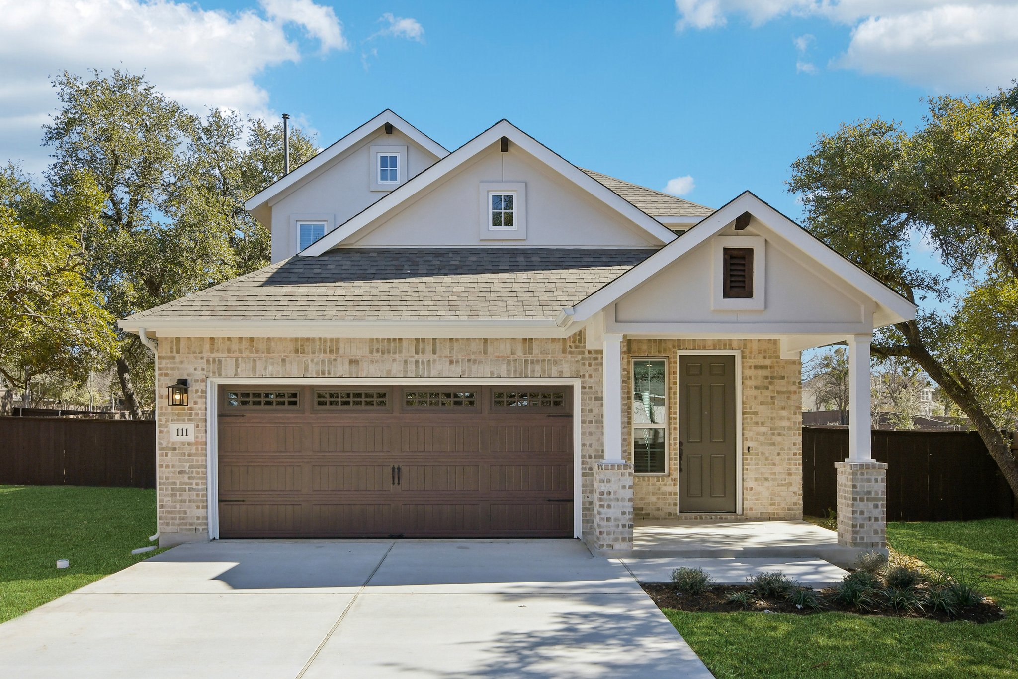 2605 Sam Bass Rd 111 — photo