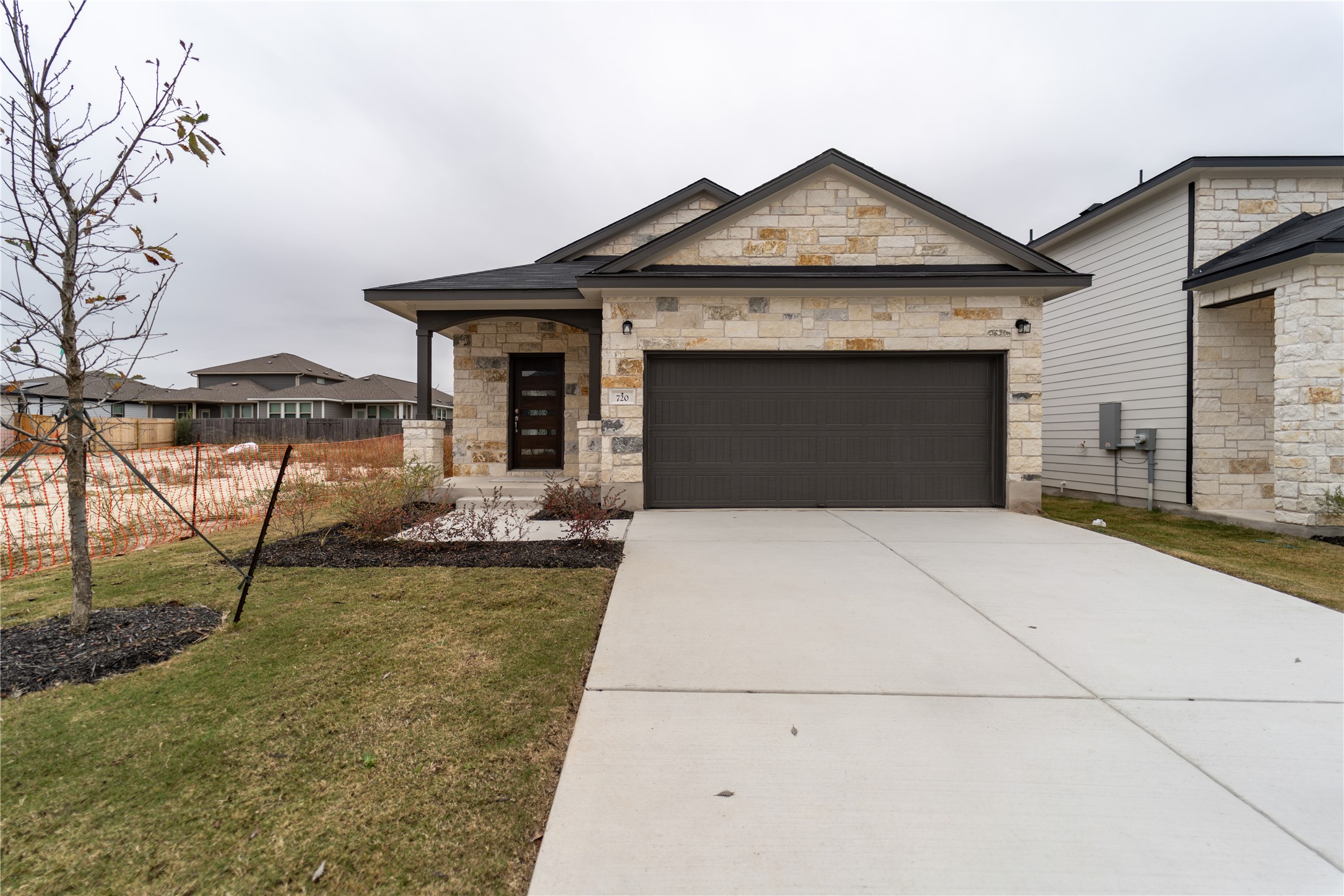 720 Barbary Coast Ln — photo