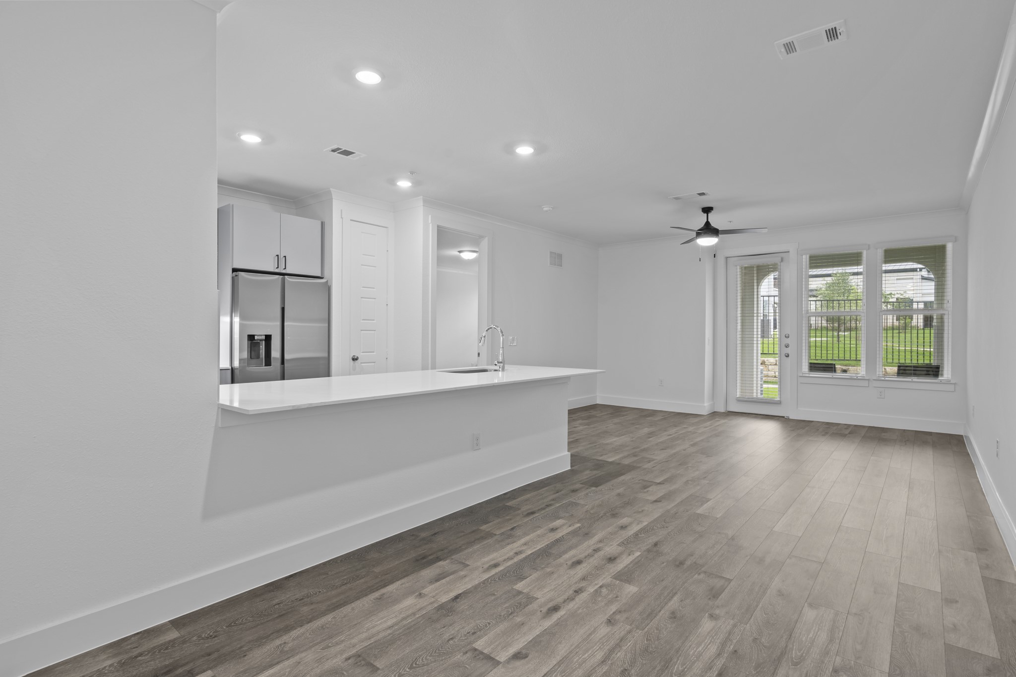 1664 Hillside Terrace 3816 — photo