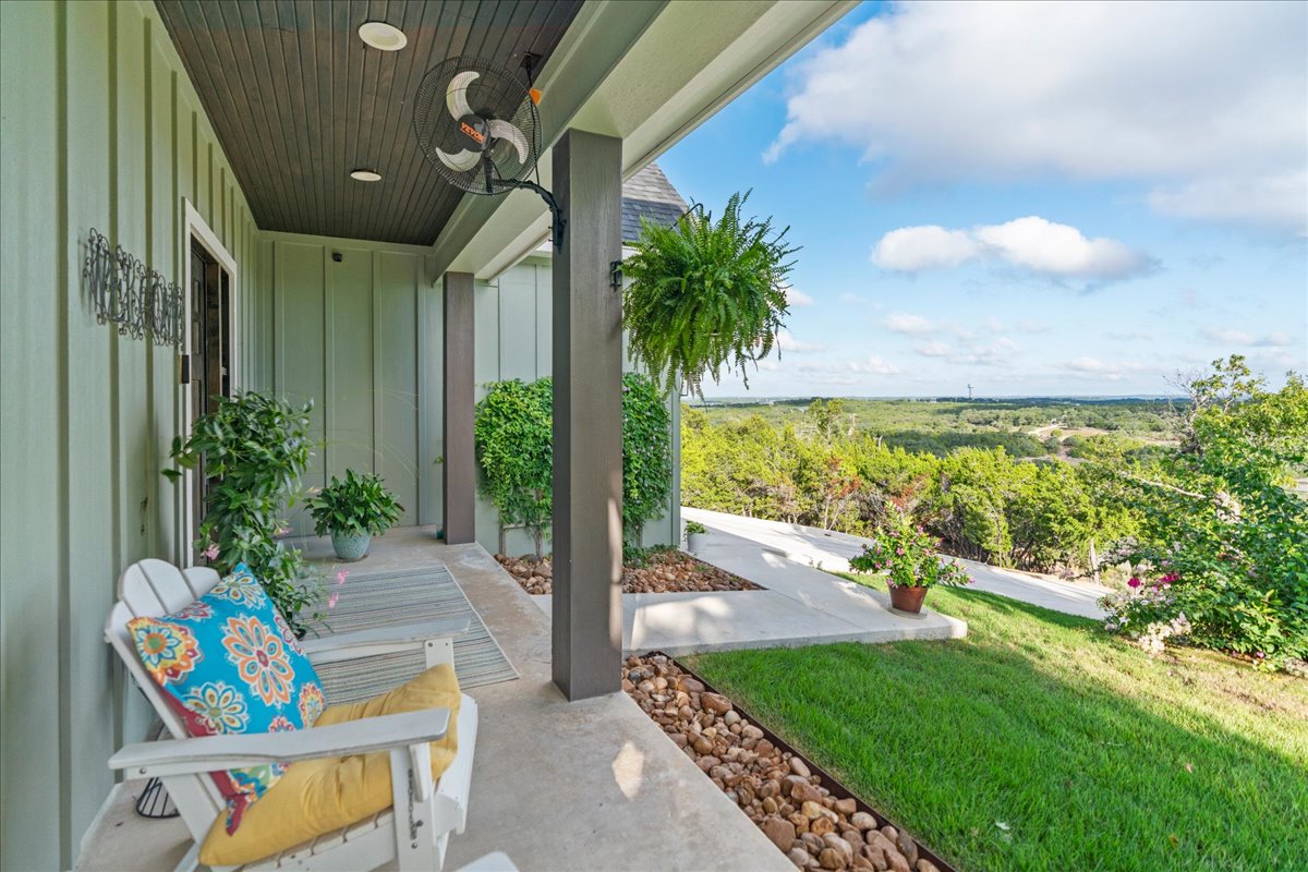 1185 Soaring Eagle Dr — photo