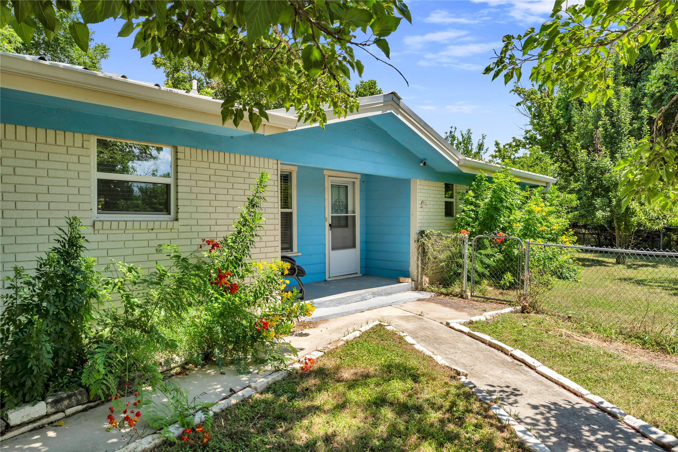 505 Chisum Trl — photo
