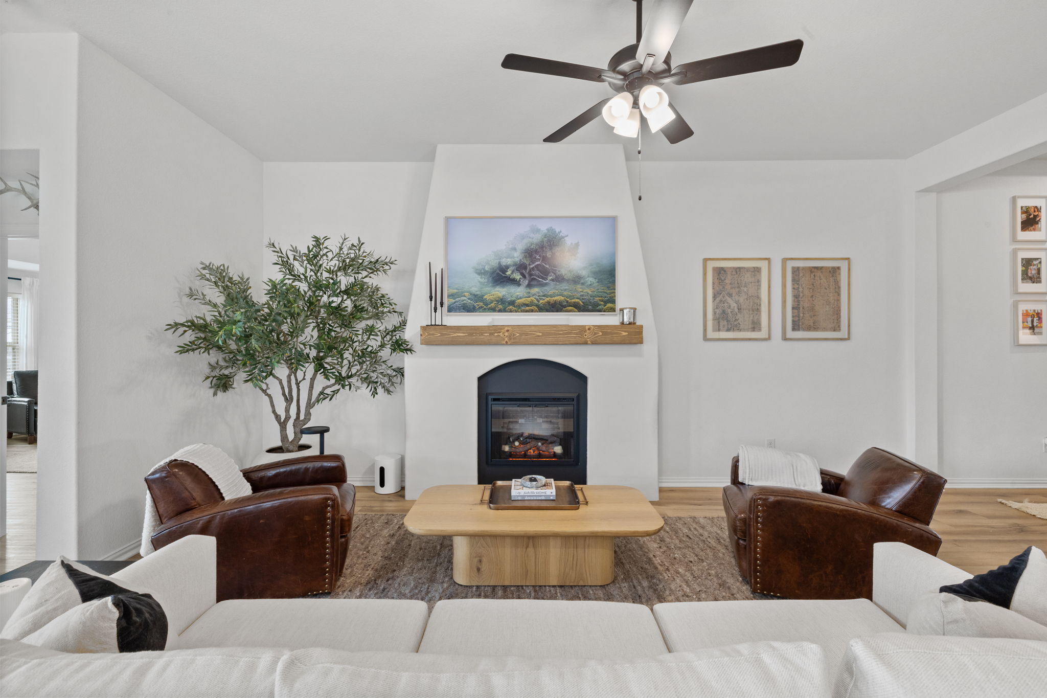 330 Bay Breeze Dr — photo