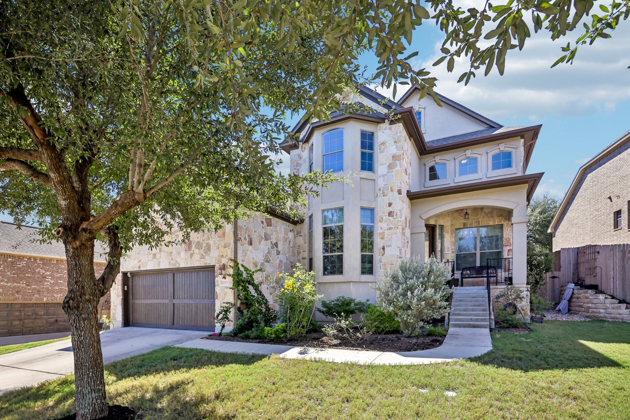 12213 Montclair Bnd — photo