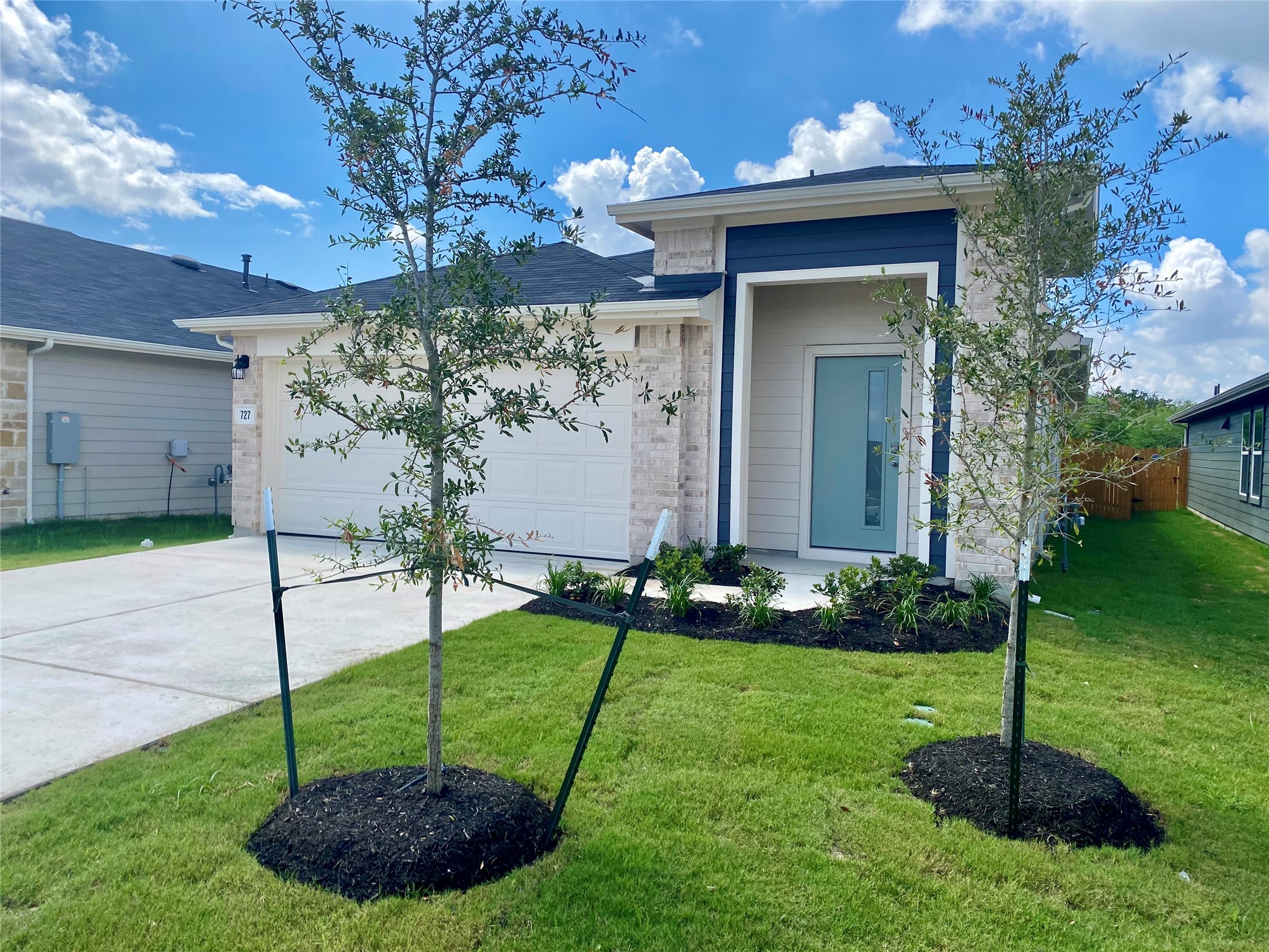 727 Gladiola Loop, Kyle, TX 78640 — photo 2