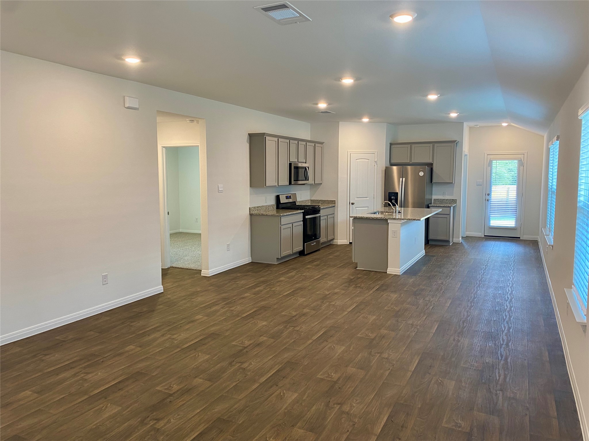 727 Gladiola Loop, Kyle, TX 78640 — photo 3