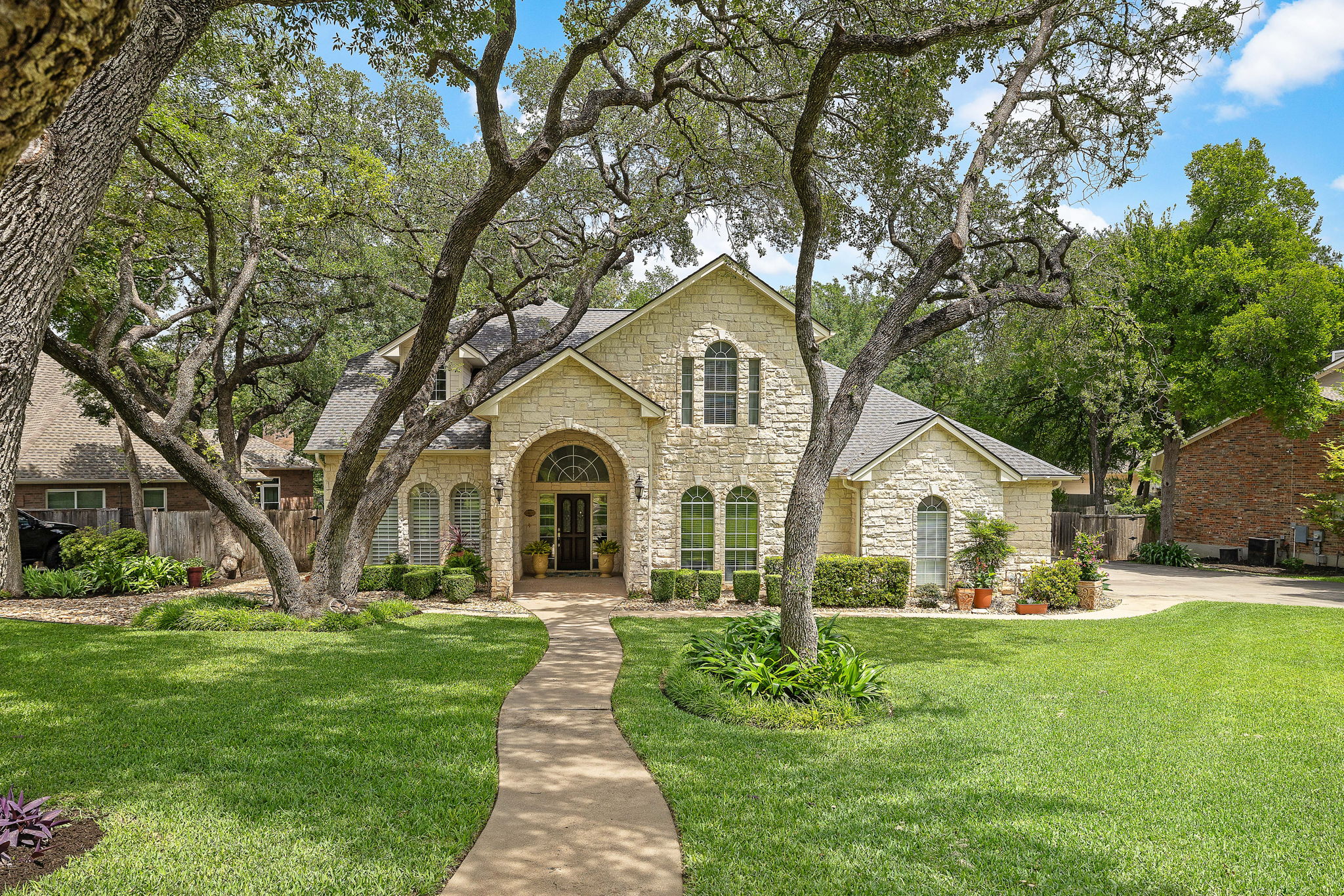 2929 Cedar Crest Cir — photo