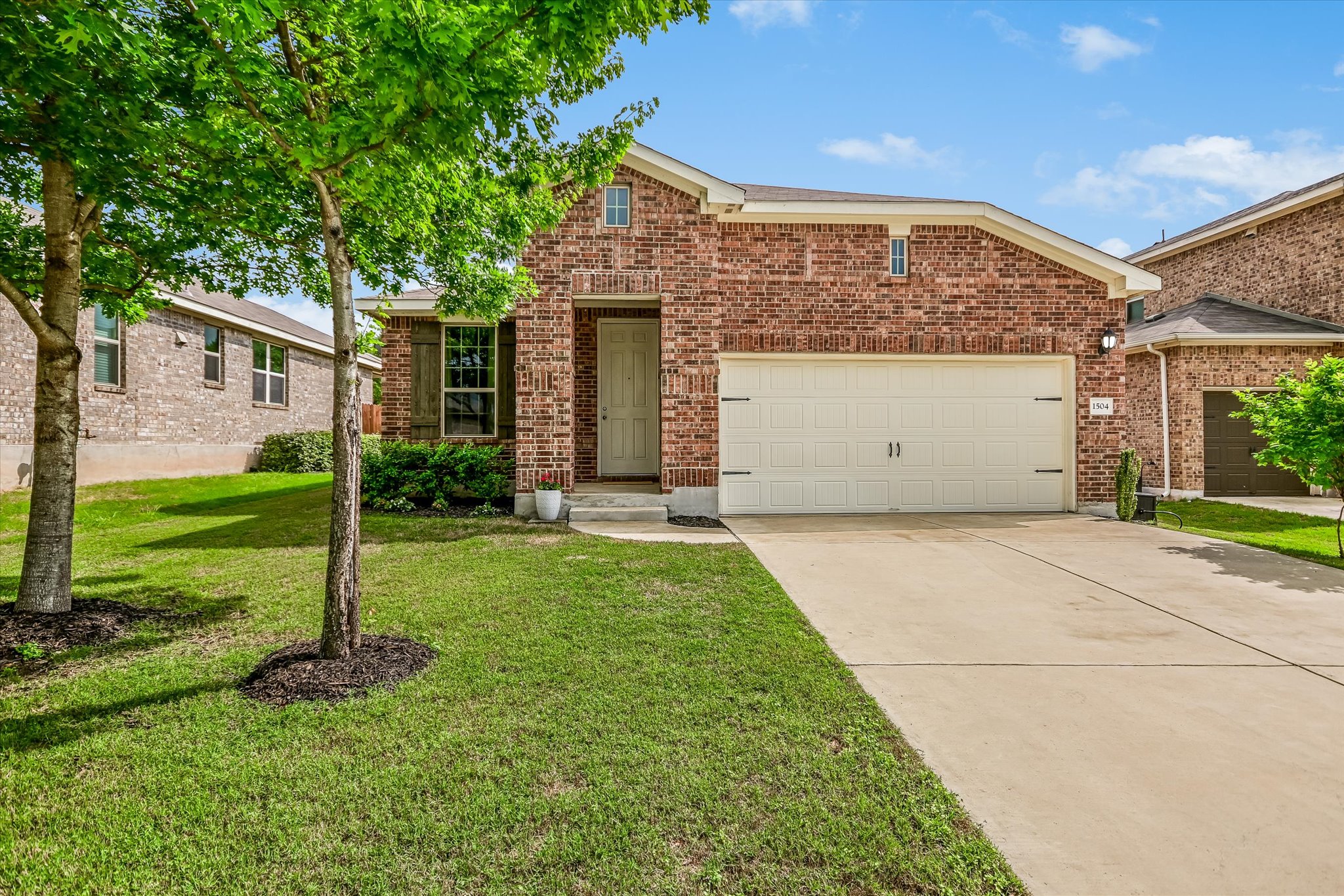 1504 William Bee Dr — photo