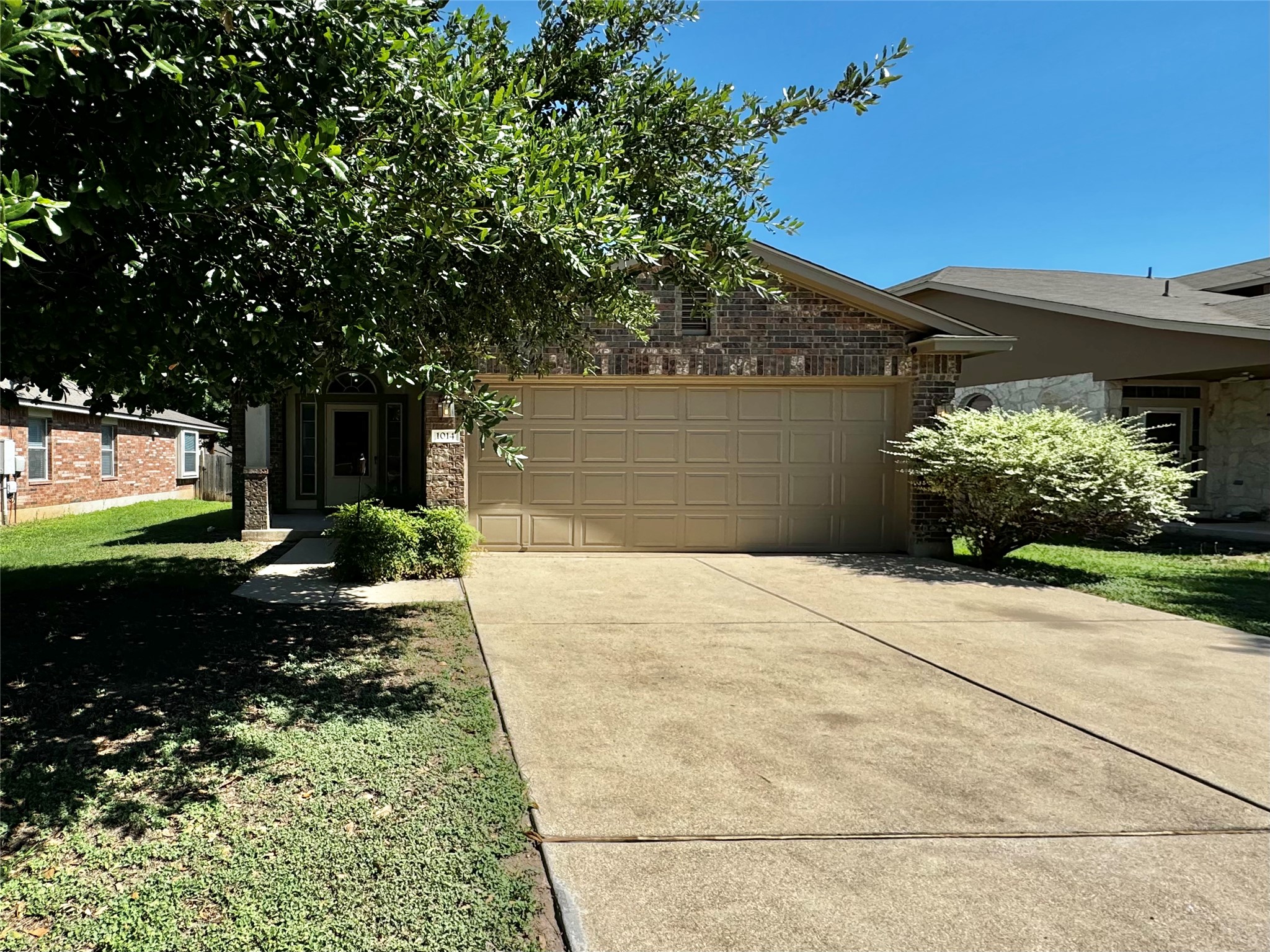 1014 Aiken Dr — photo