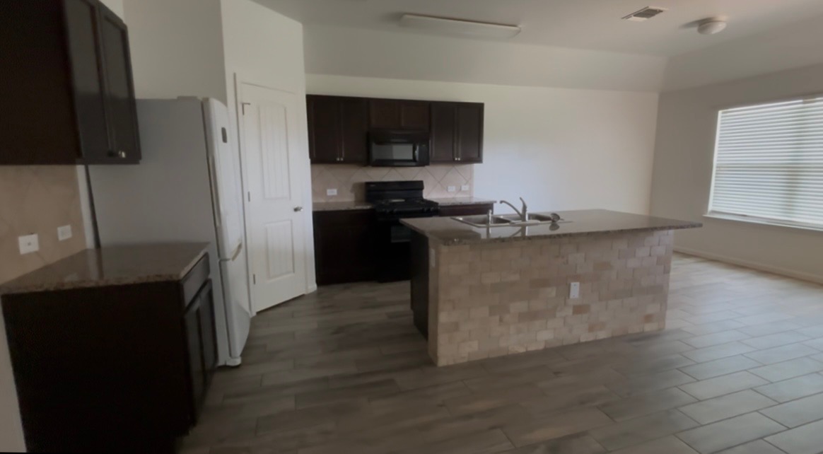 137 Rafe Court, Kyle, TX 78640 — photo 2