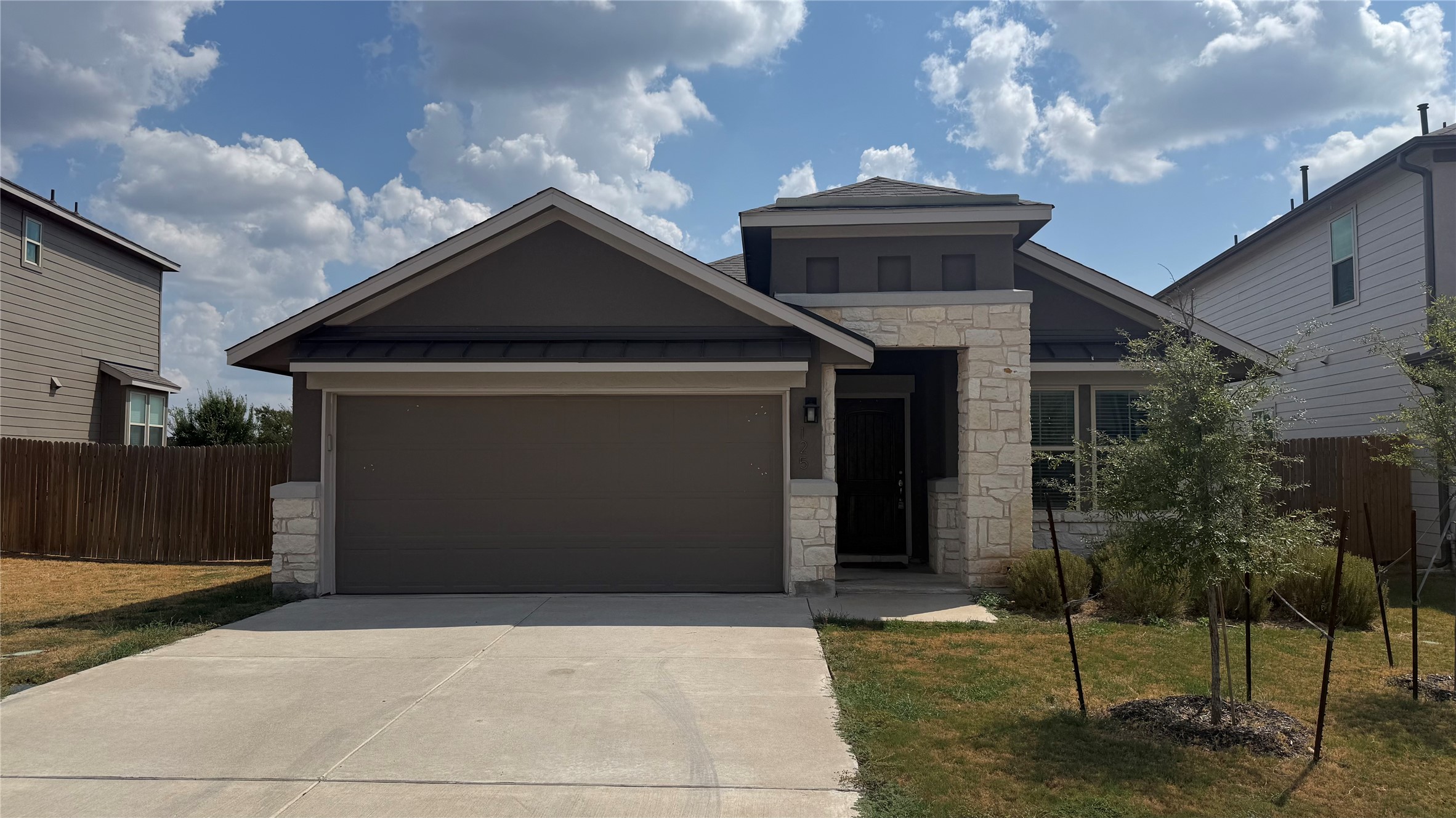 125 Woods Edge Ln — photo