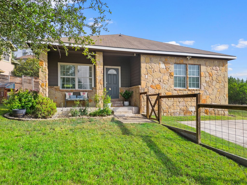 10604 Lake Beach Dr — photo